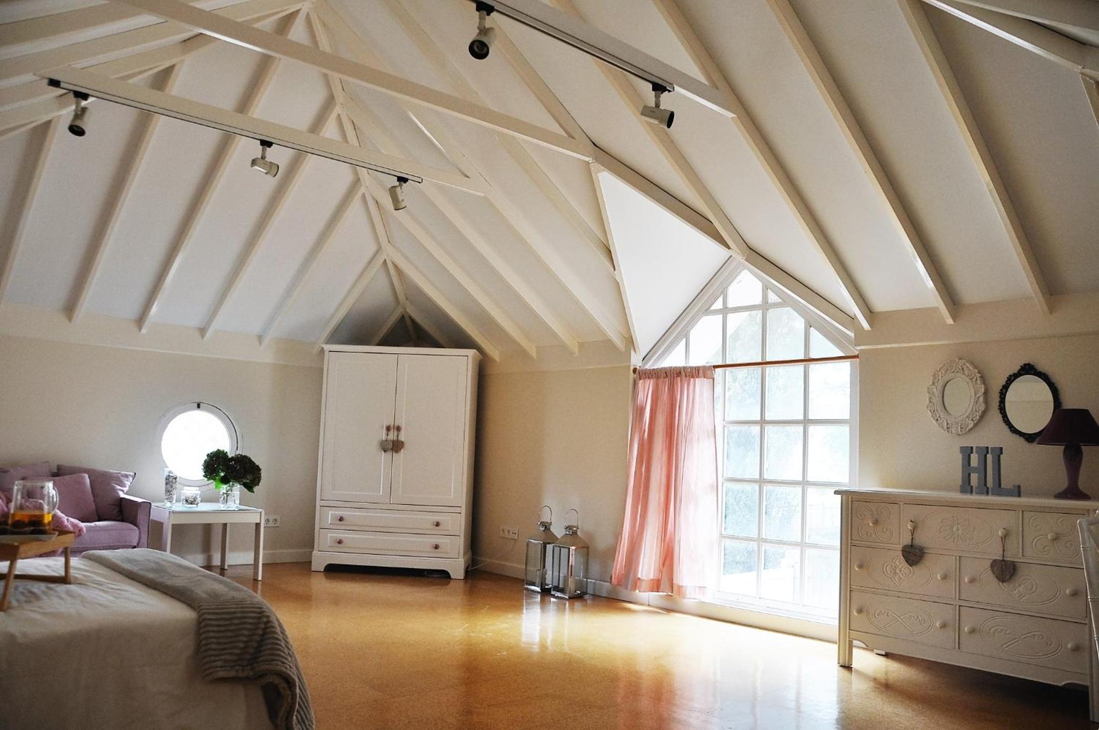 One-Bedroom House - Photo 8
