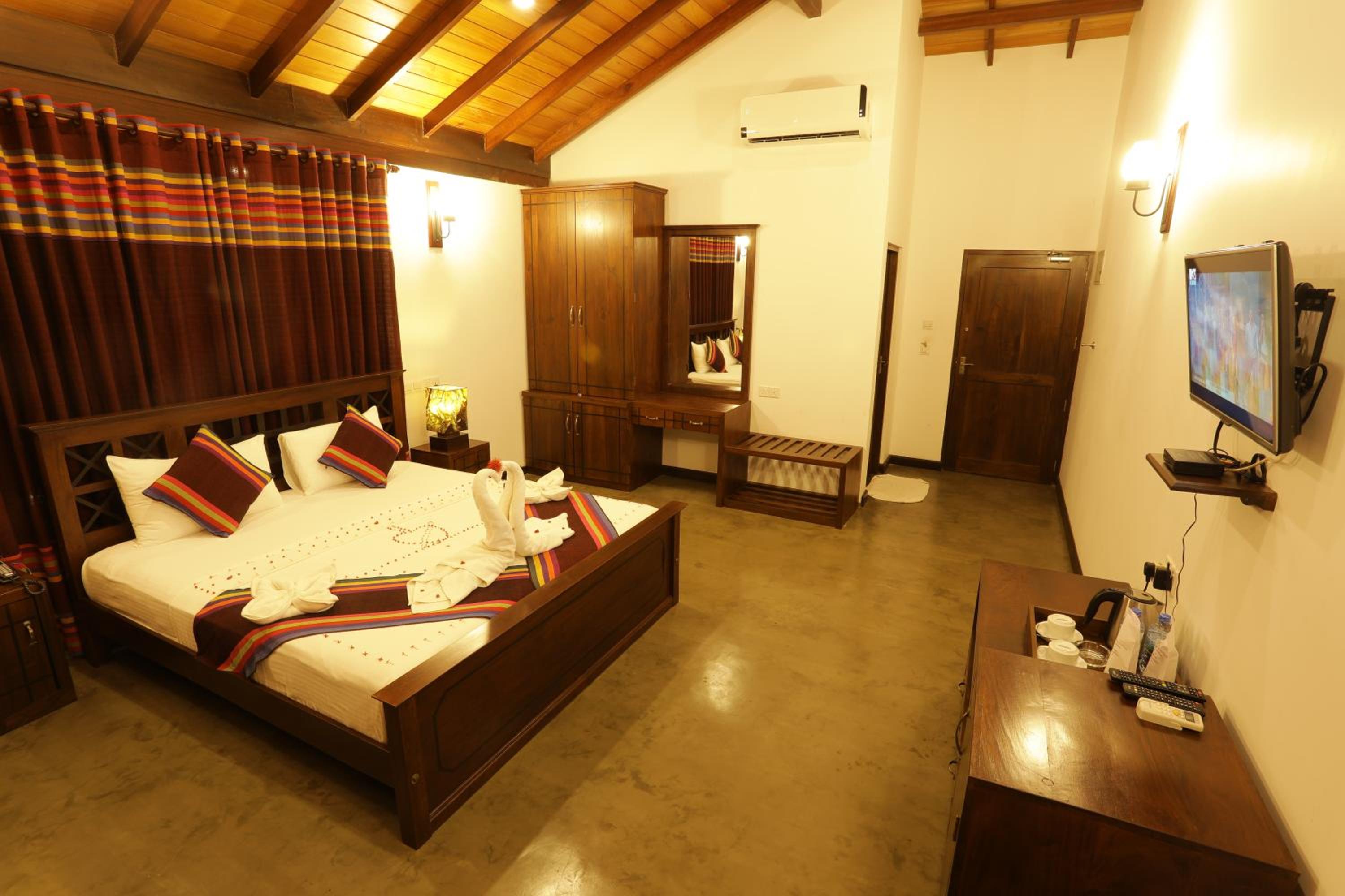 Deluxe Double Room - Photo 1