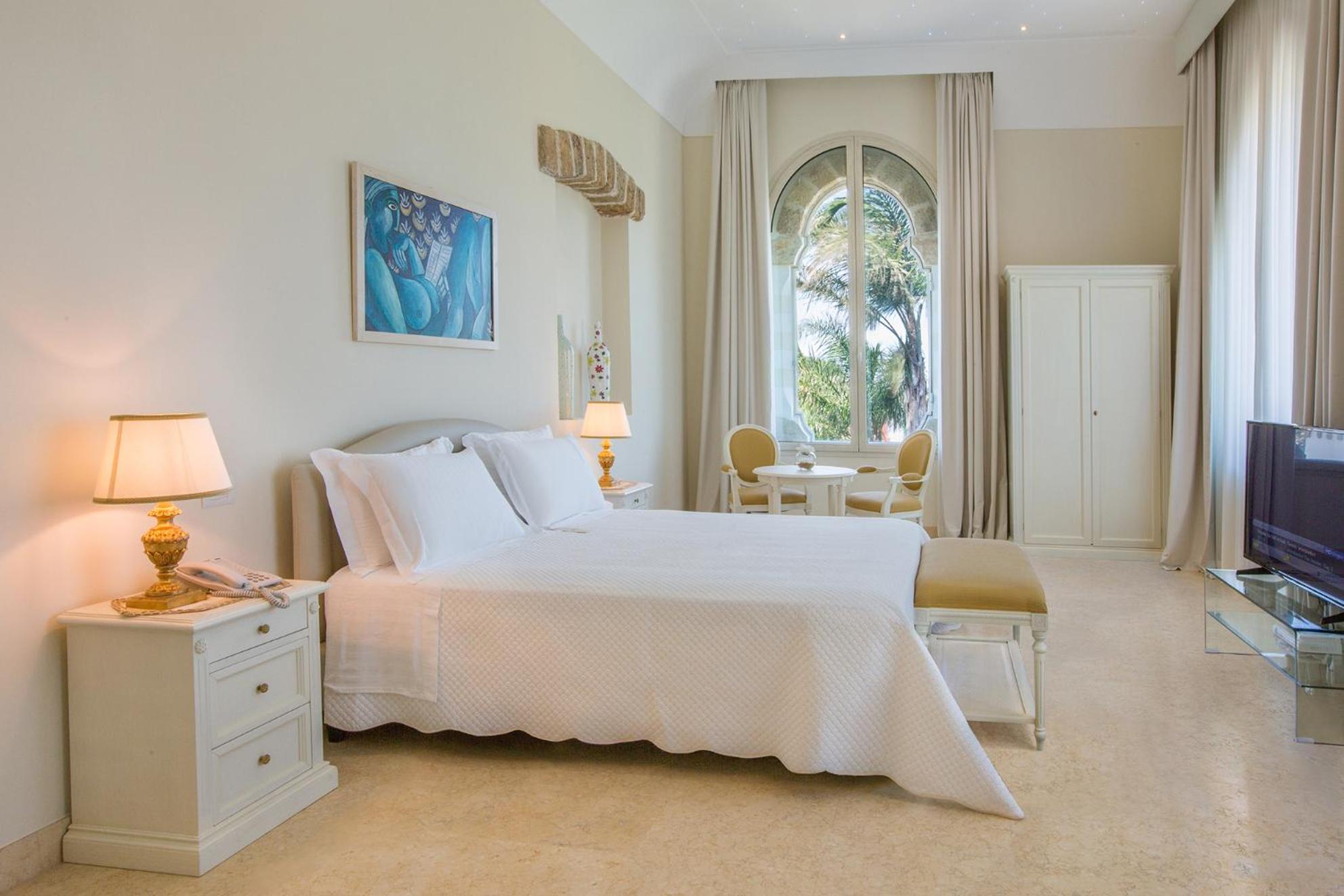 Deluxe Suite - Photo 1