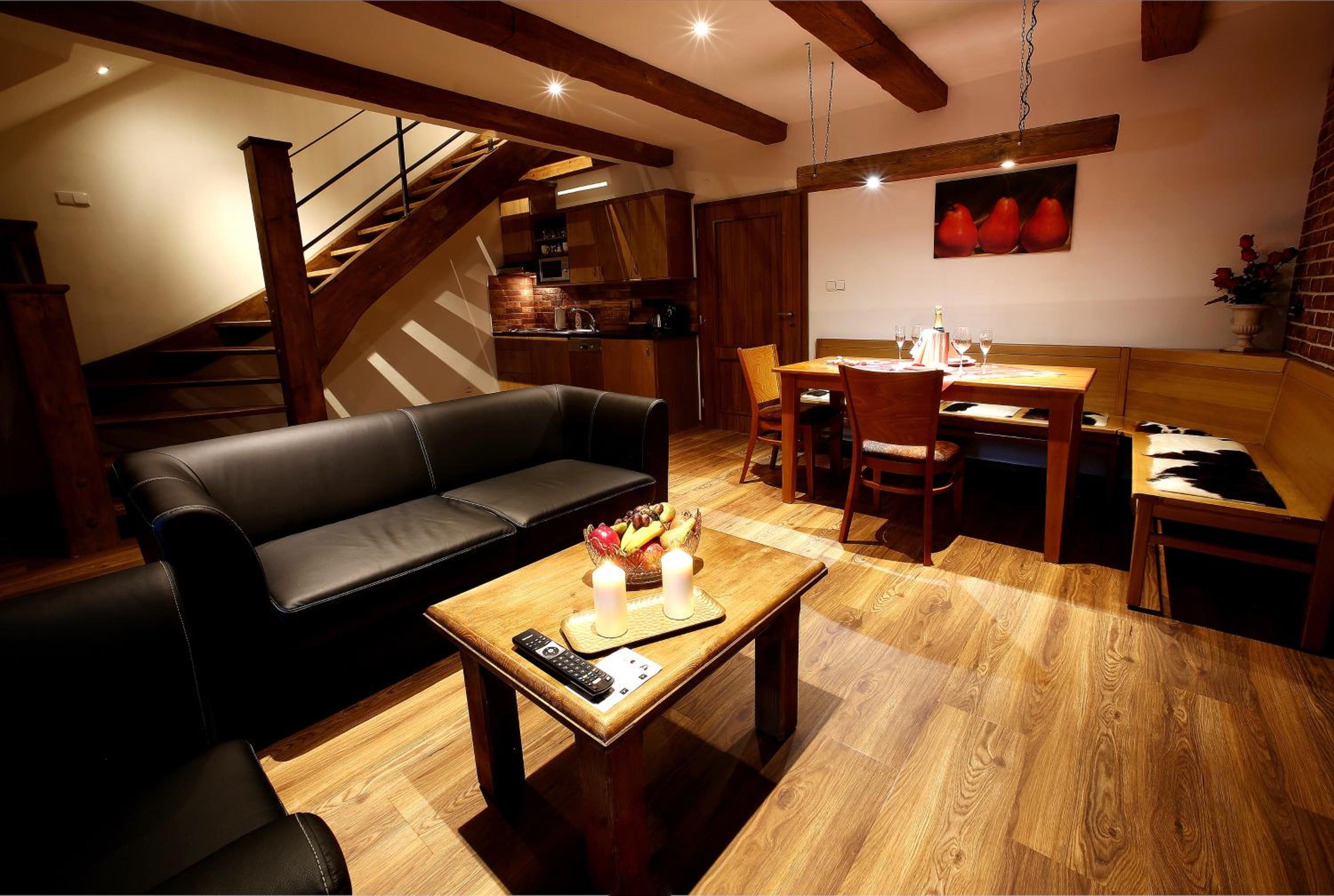 Maisonette photo 1