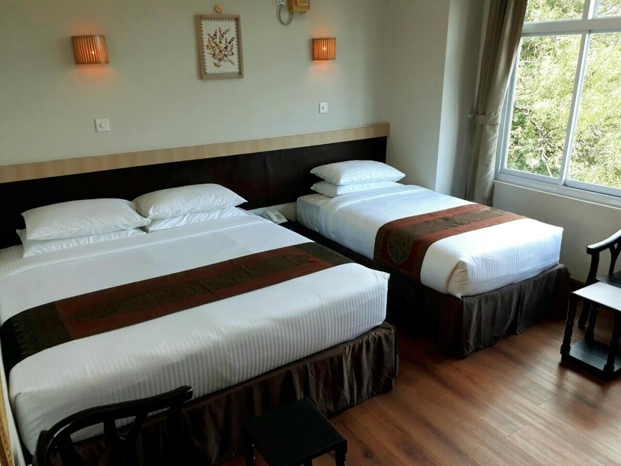 Deluxe Triple Room