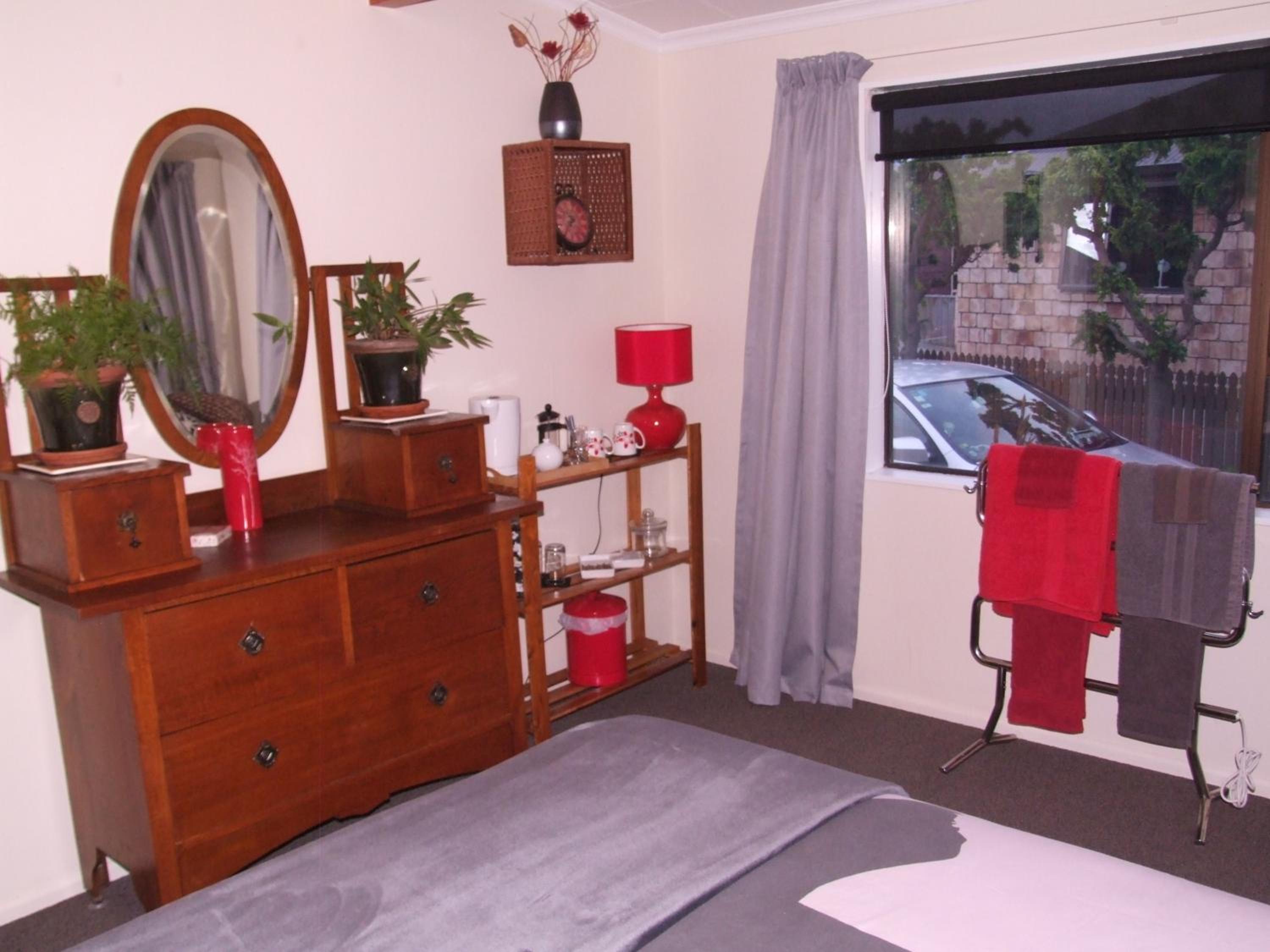 Deluxe Queen Room