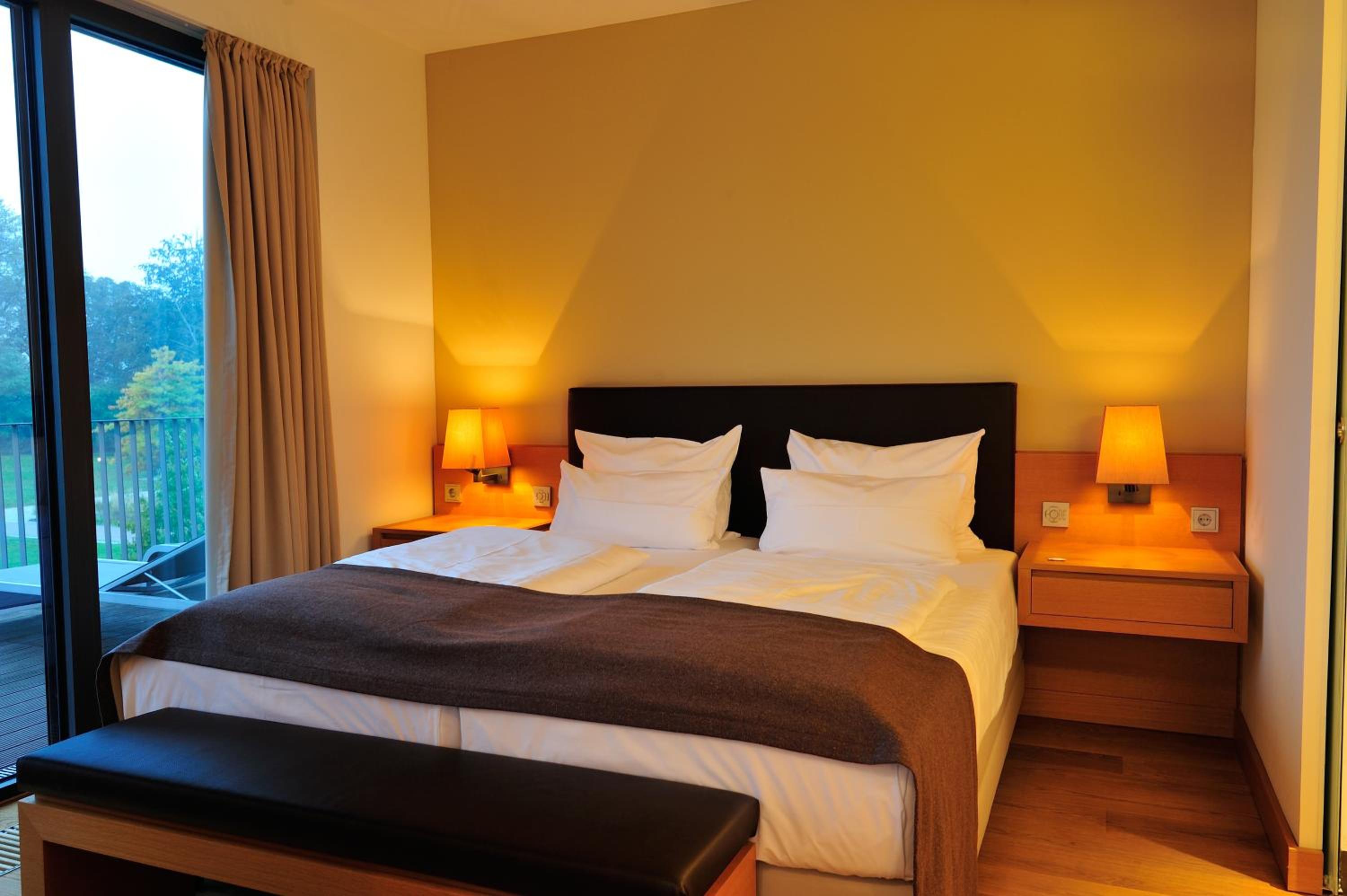 Suite - Photo 5