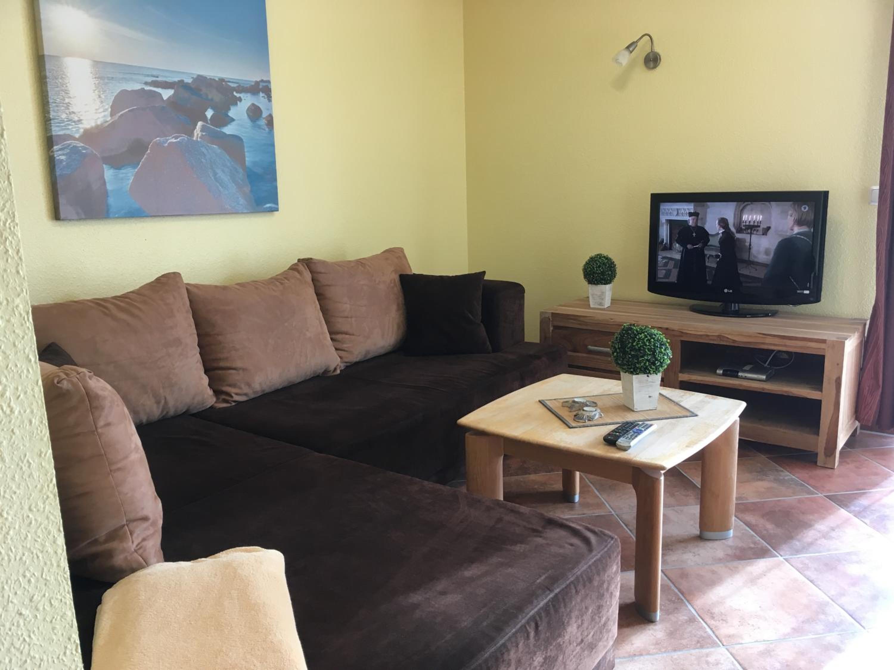 Two-Bedroom Apartment with Terrace photo 2