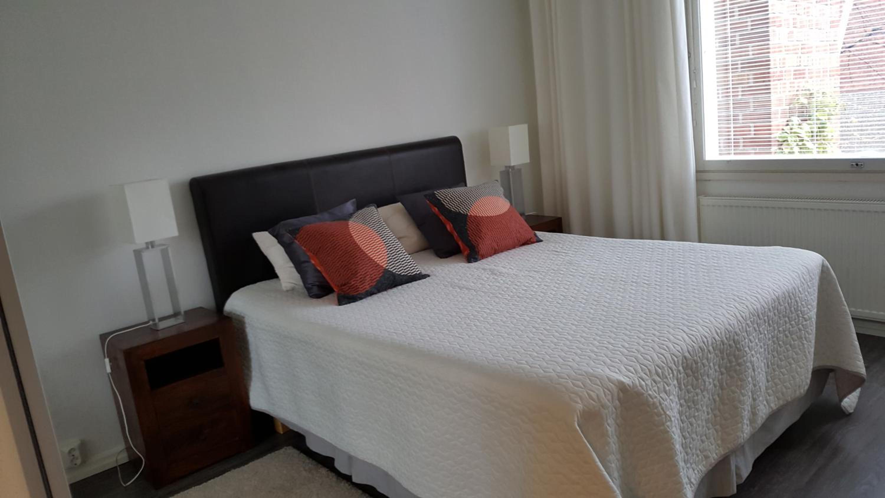 Apartment with Balcony - Photo 21