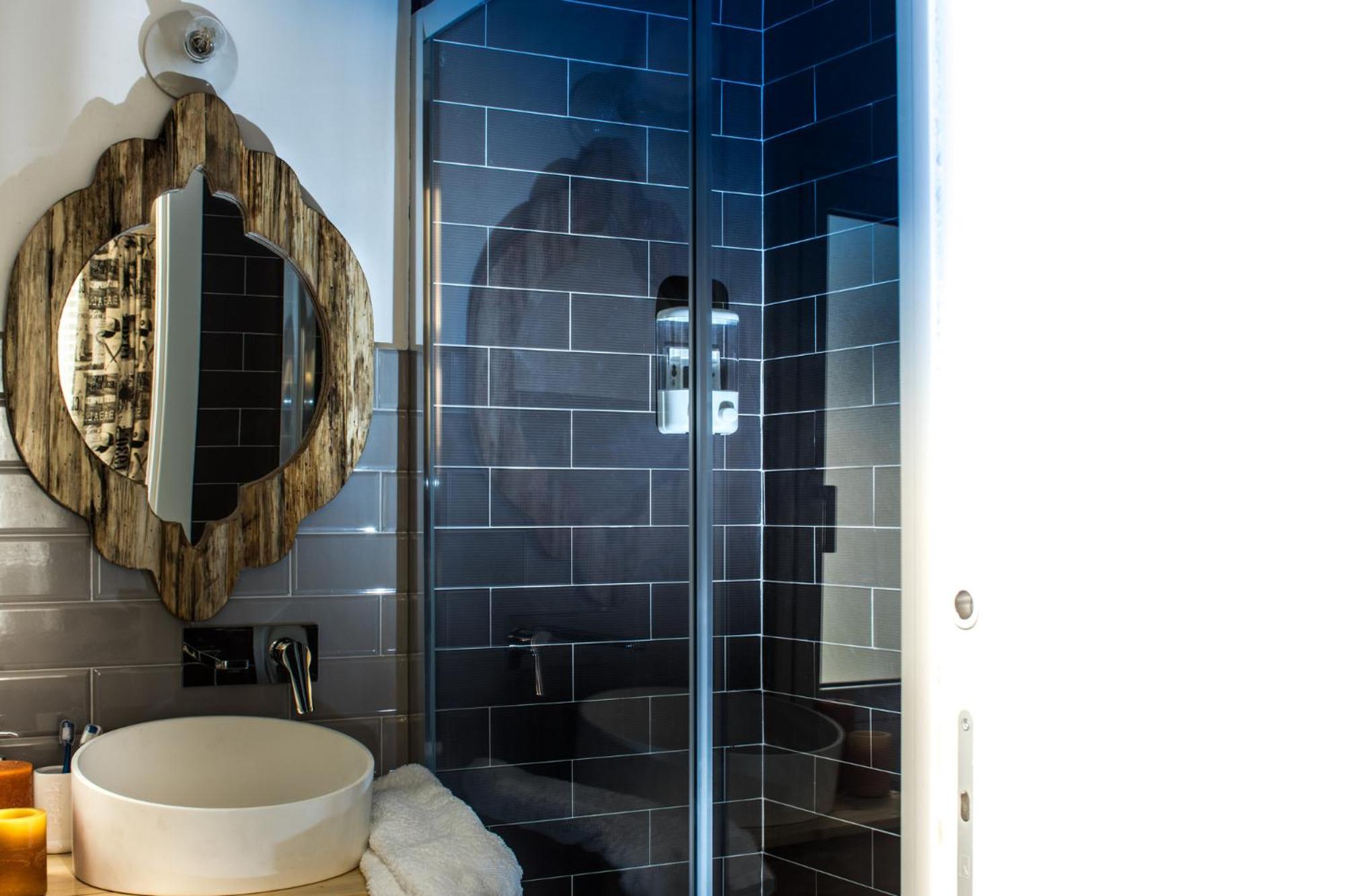 Double Room with Private Bathroom photo 2