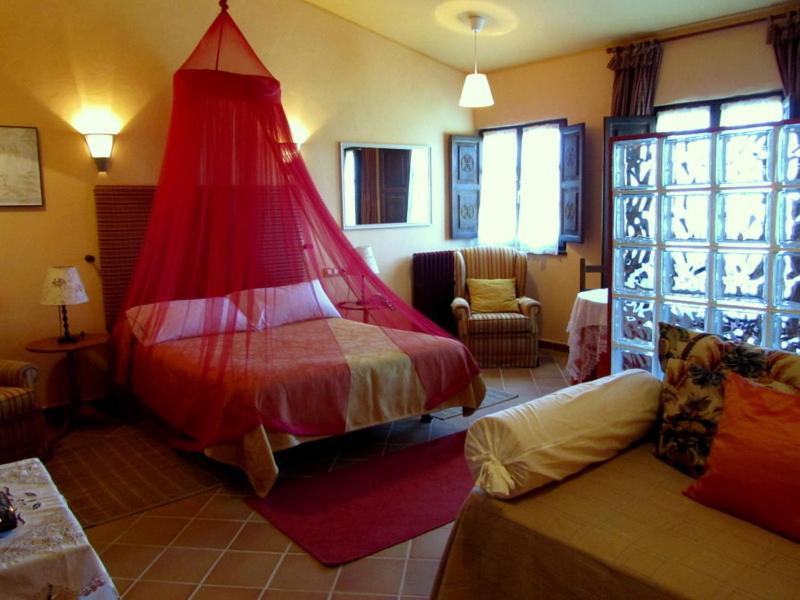 Queen Room with Spa Bath photo 2