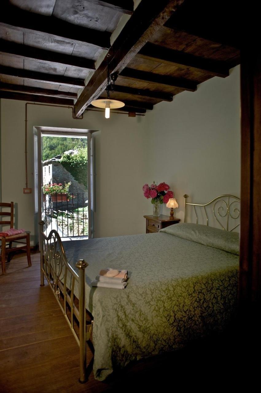 Triple Room with Private External Bathroom photo 1