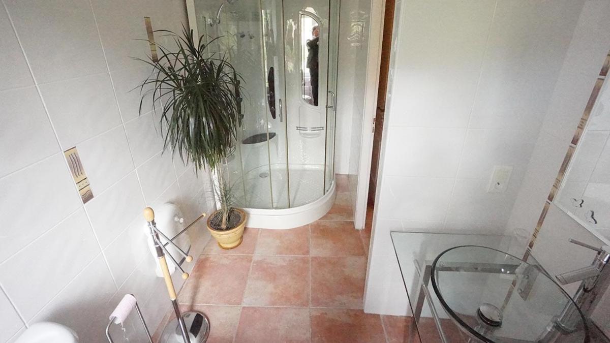 Double Room with Private Bathroom photo 1