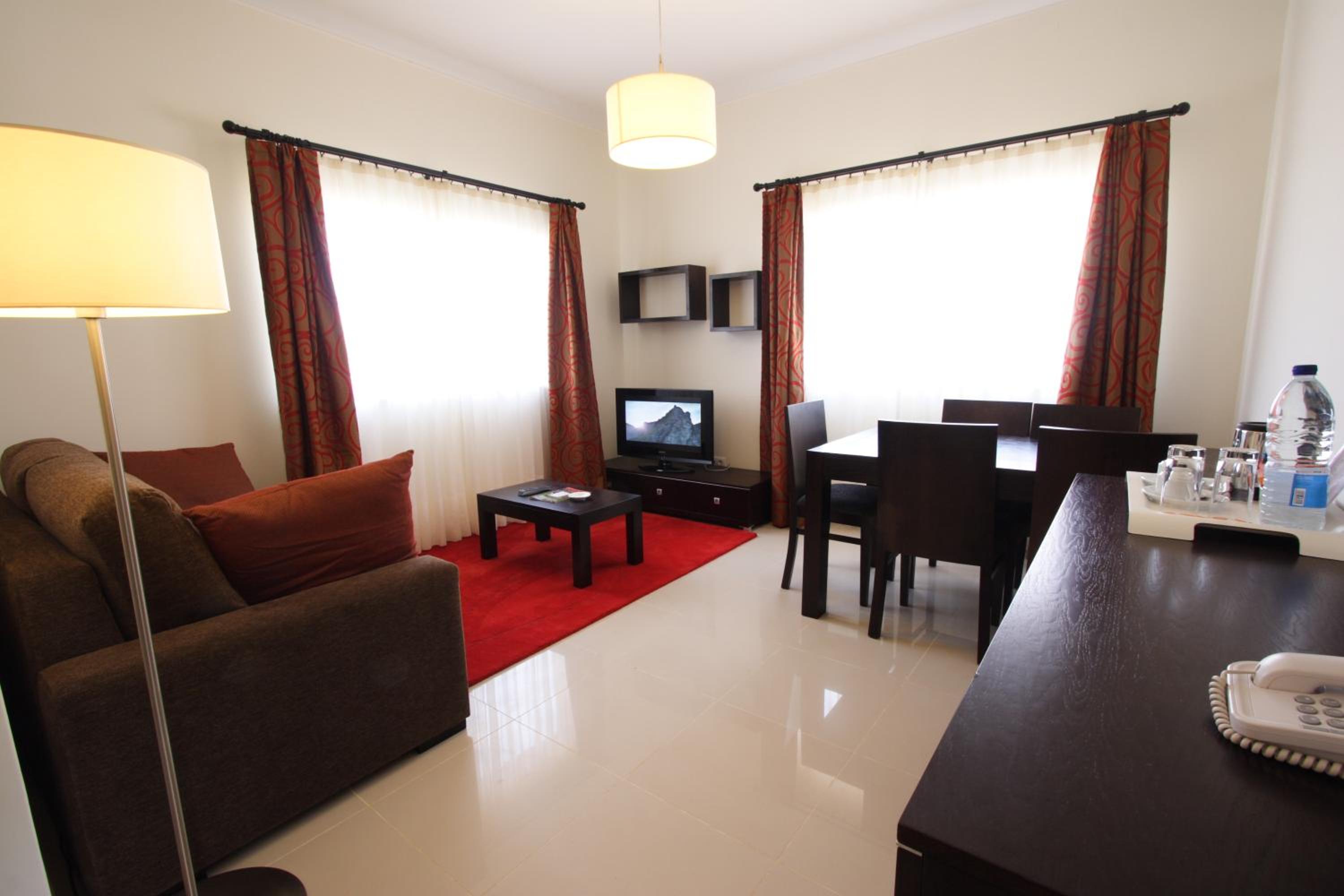 One-Bedroom Apartment - Photo 9