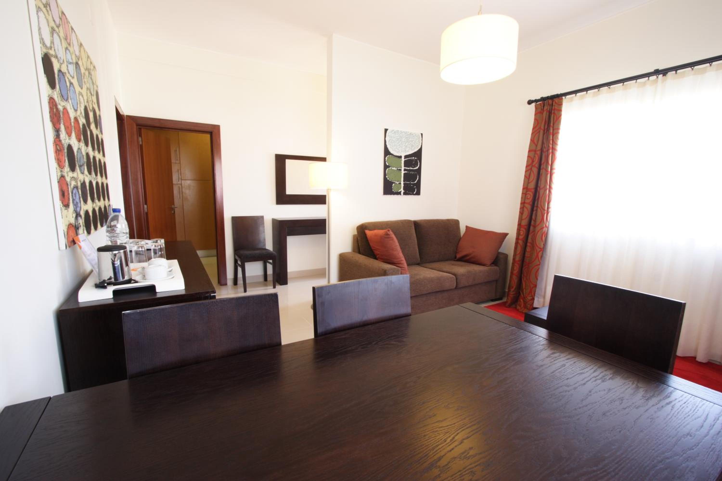 One-Bedroom Apartment - Photo 14
