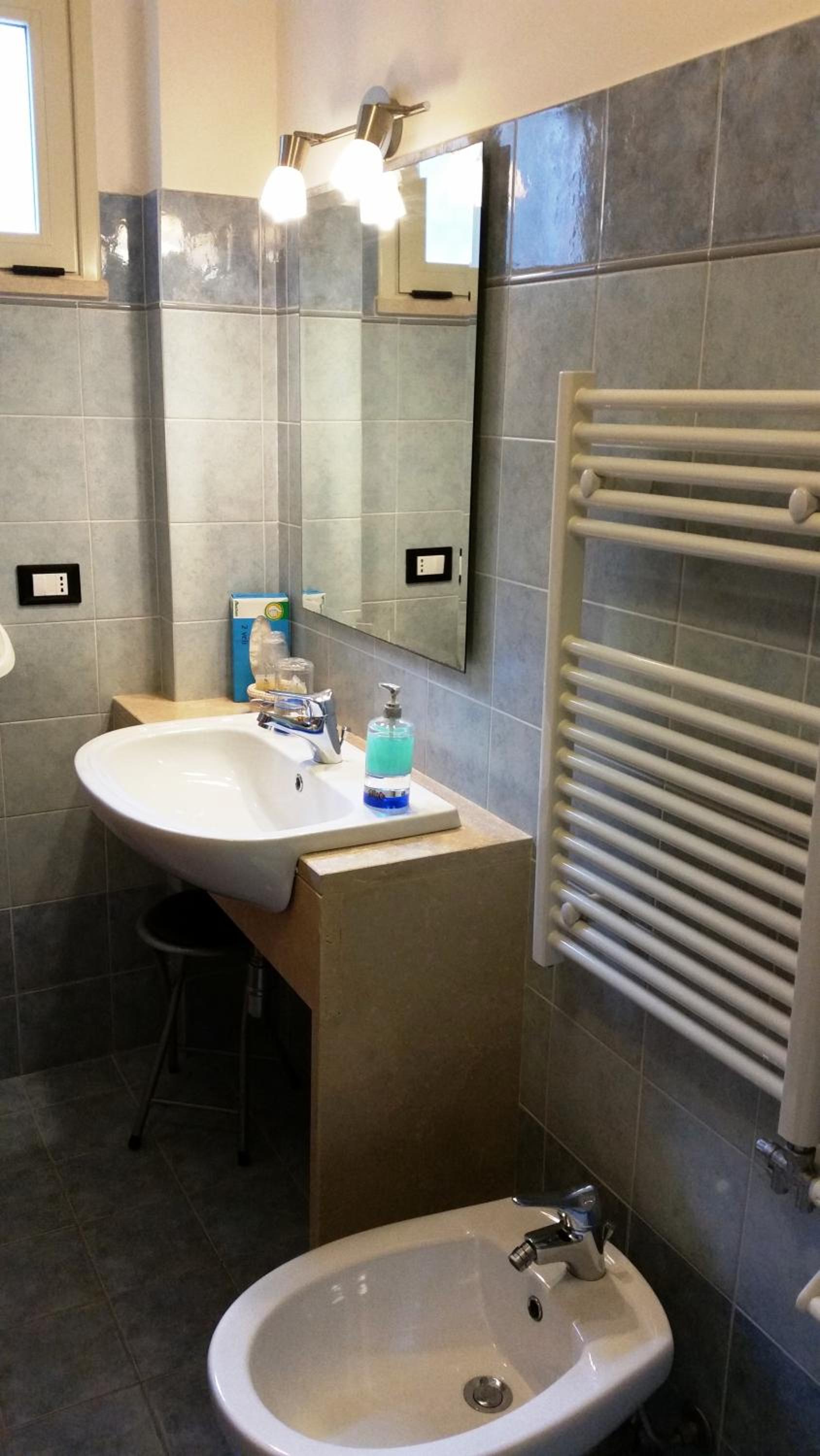 Double or Twin Room with Private Bathroom photo 2