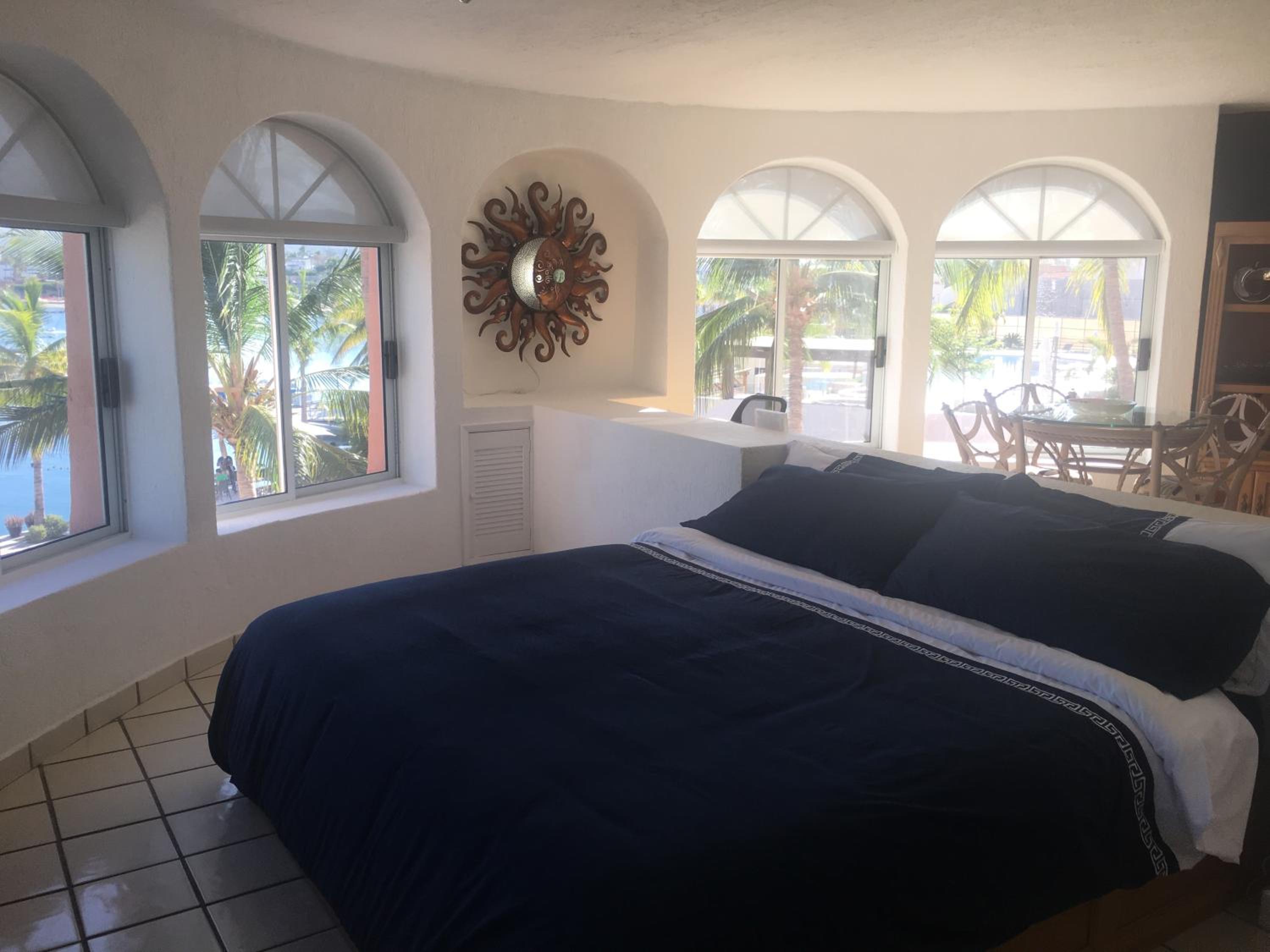 Apartment with Sea View - Photo 45