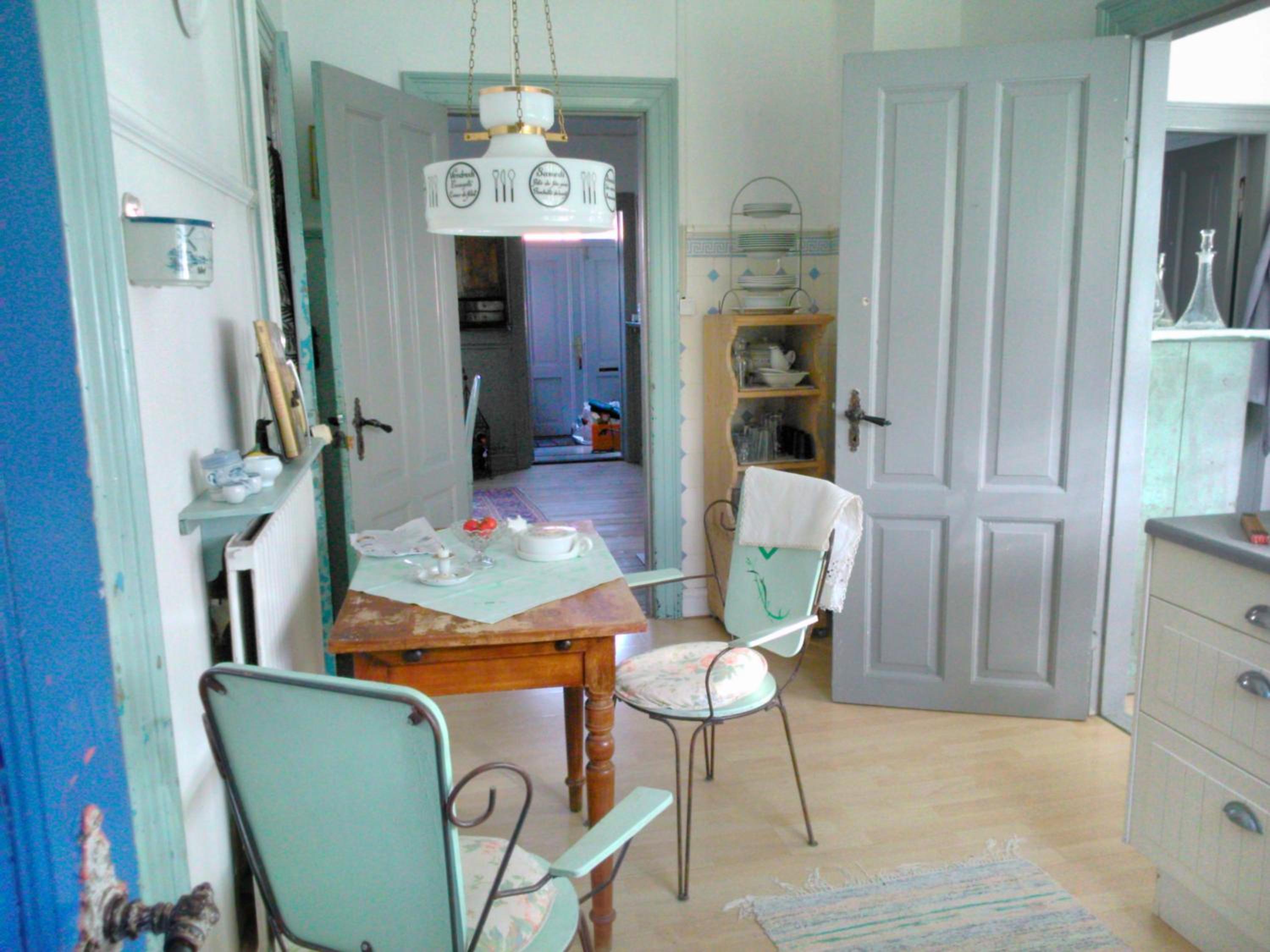Three-Bedroom House photo 3