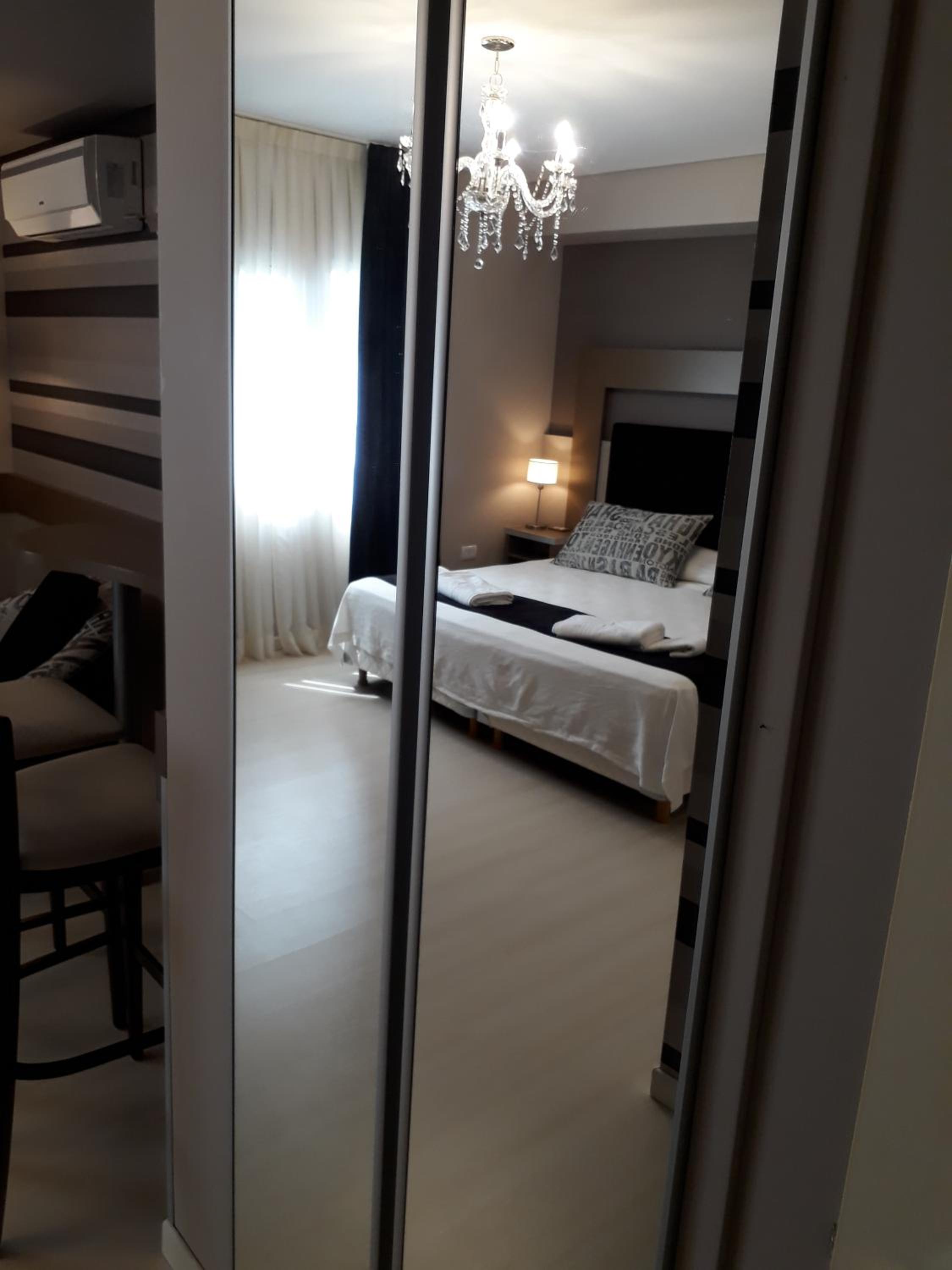 Deluxe Suite With Spa Bath photo 1