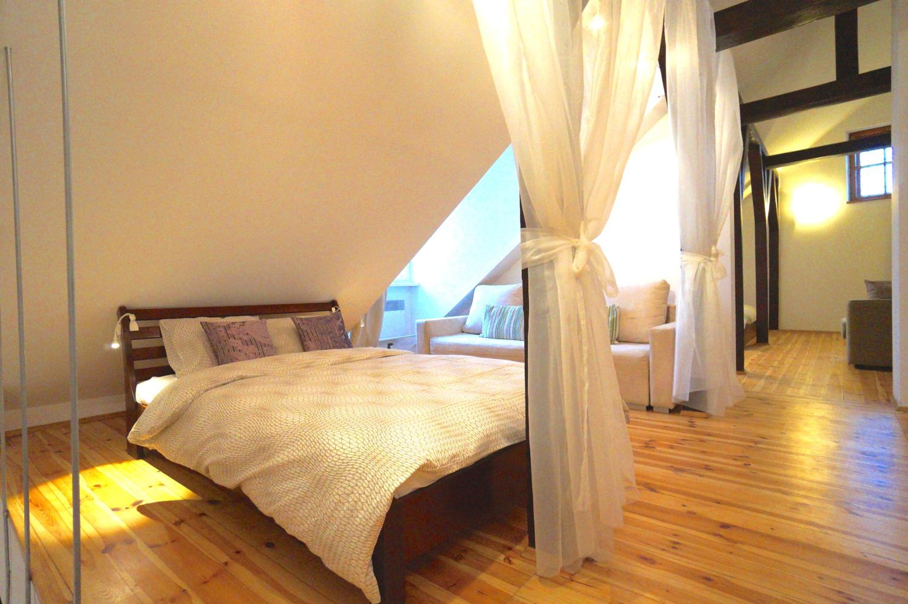 Penthouse Apartment - 46 Piwna Street - Photo 9