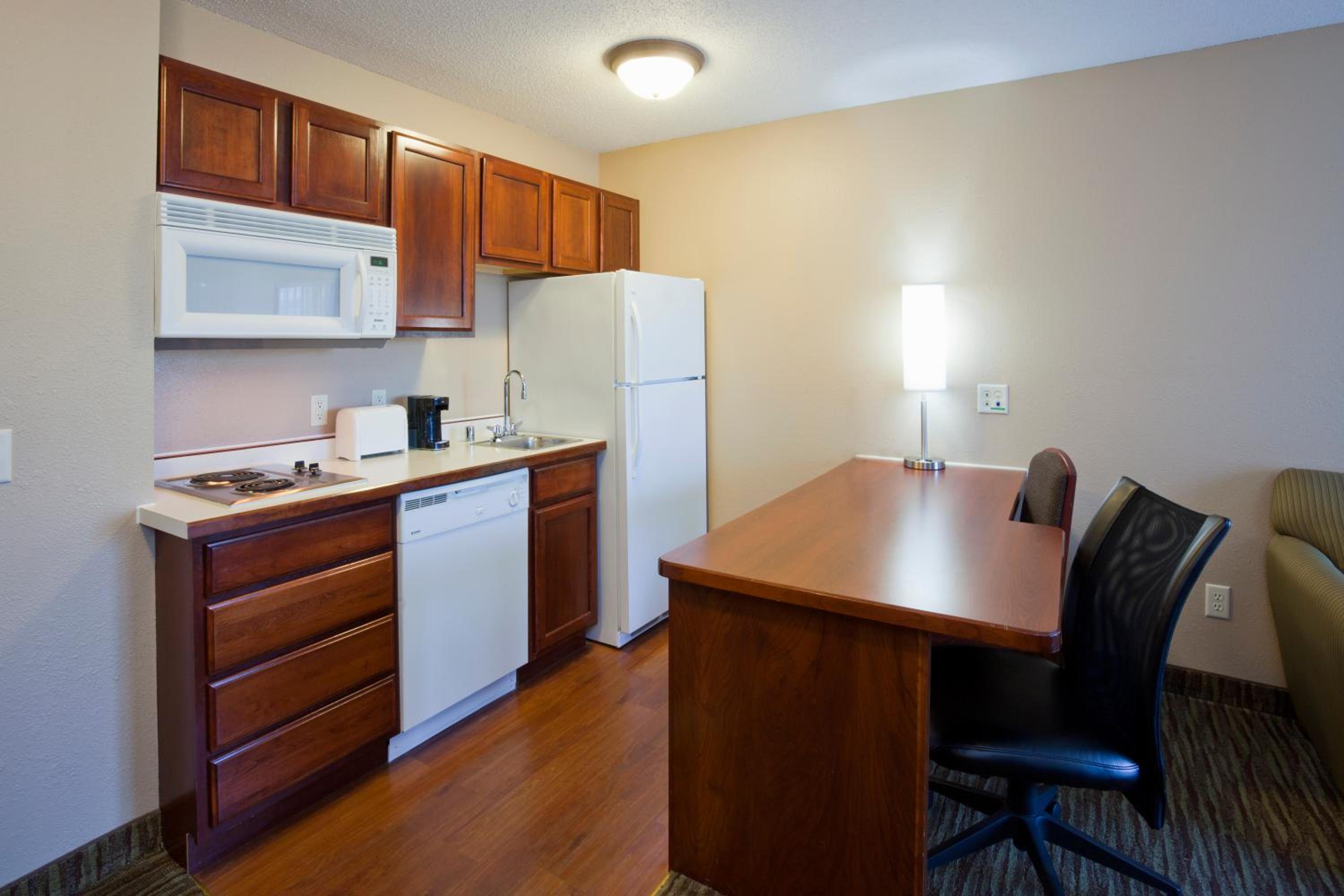 Two Bed Studio Suite - Photo 2