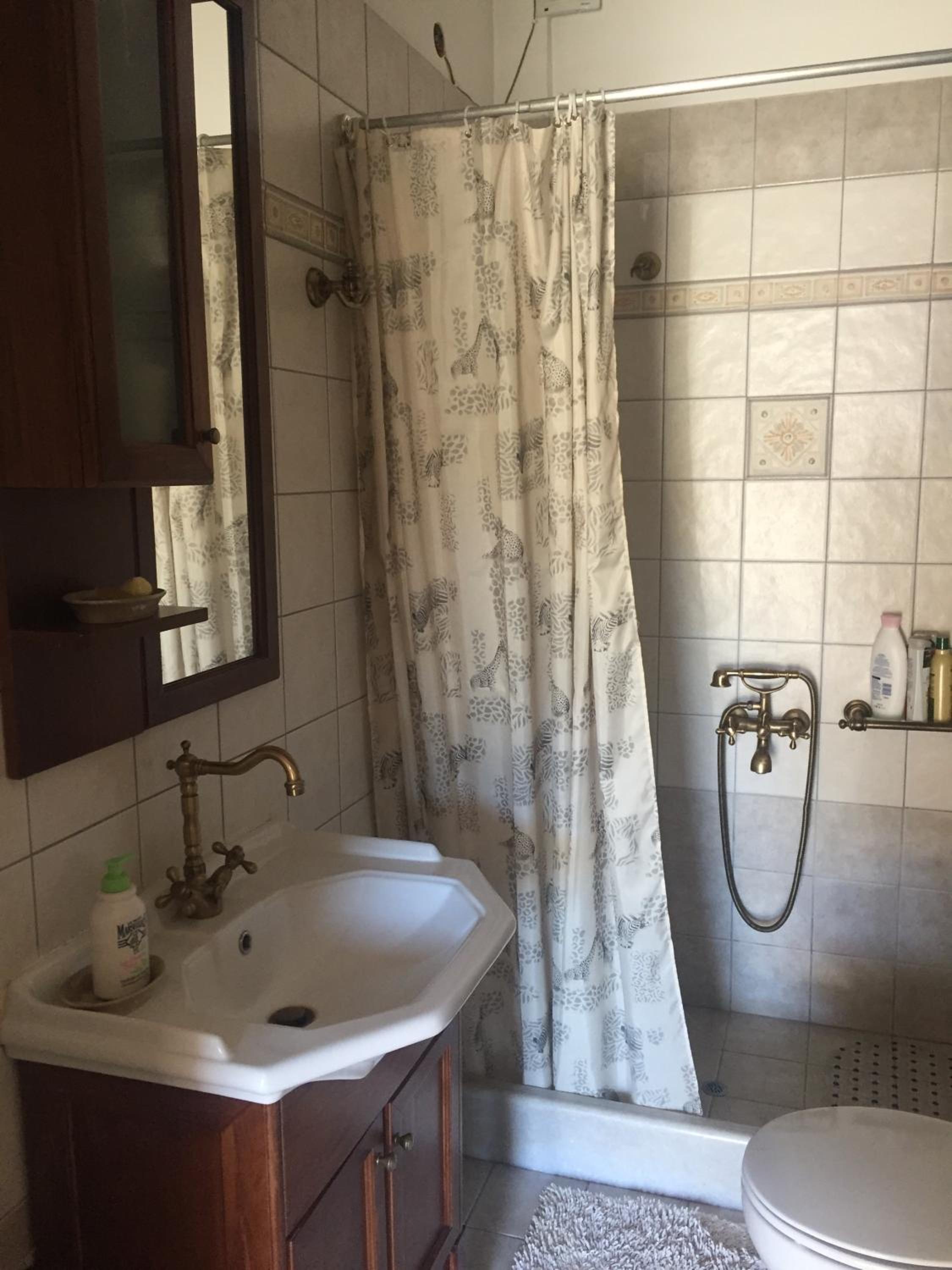 One-Bedroom Apartment - Photo 17