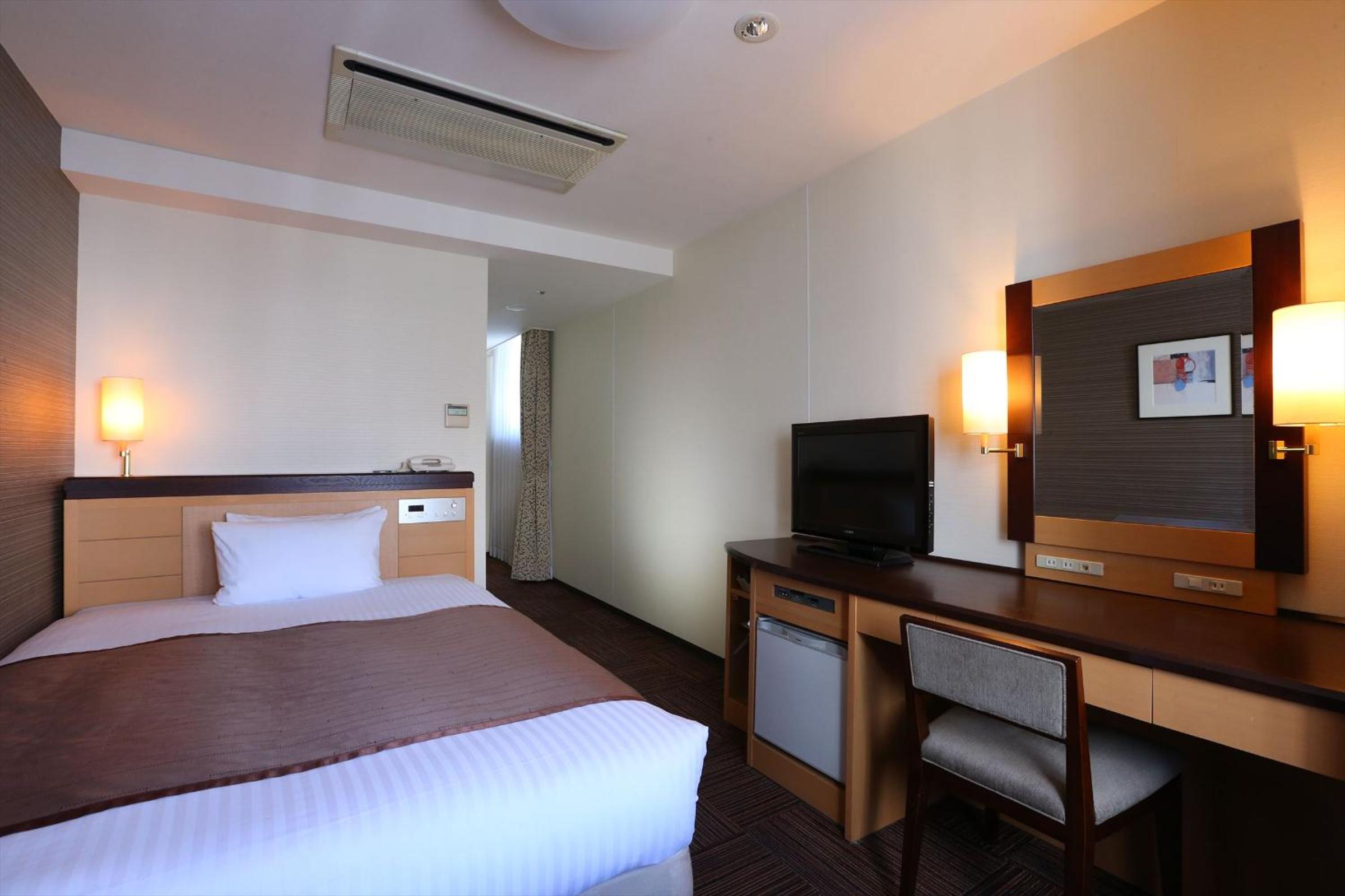 Single Room - Non-Smoking - Photo 6