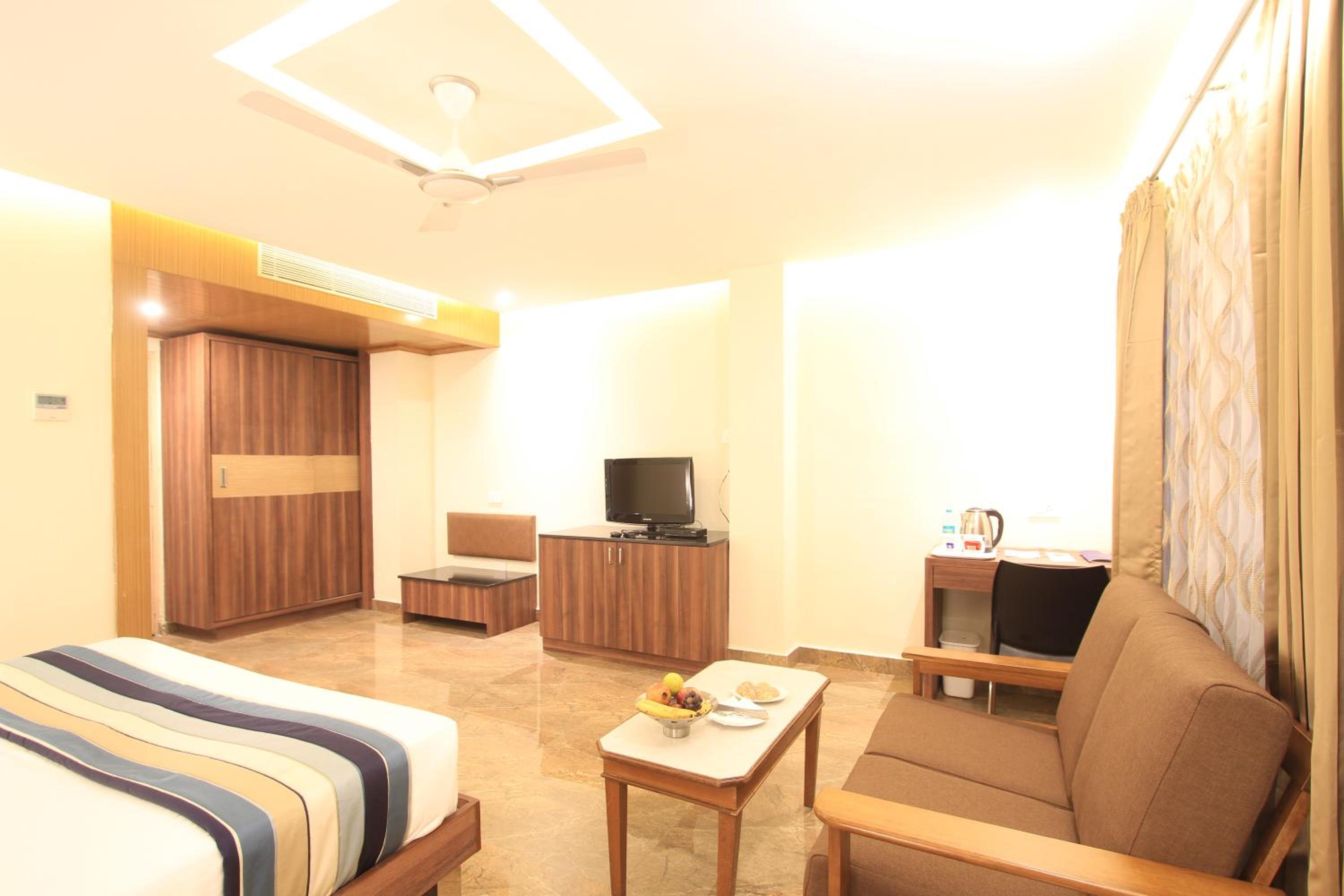 Deluxe Double Room photo 2