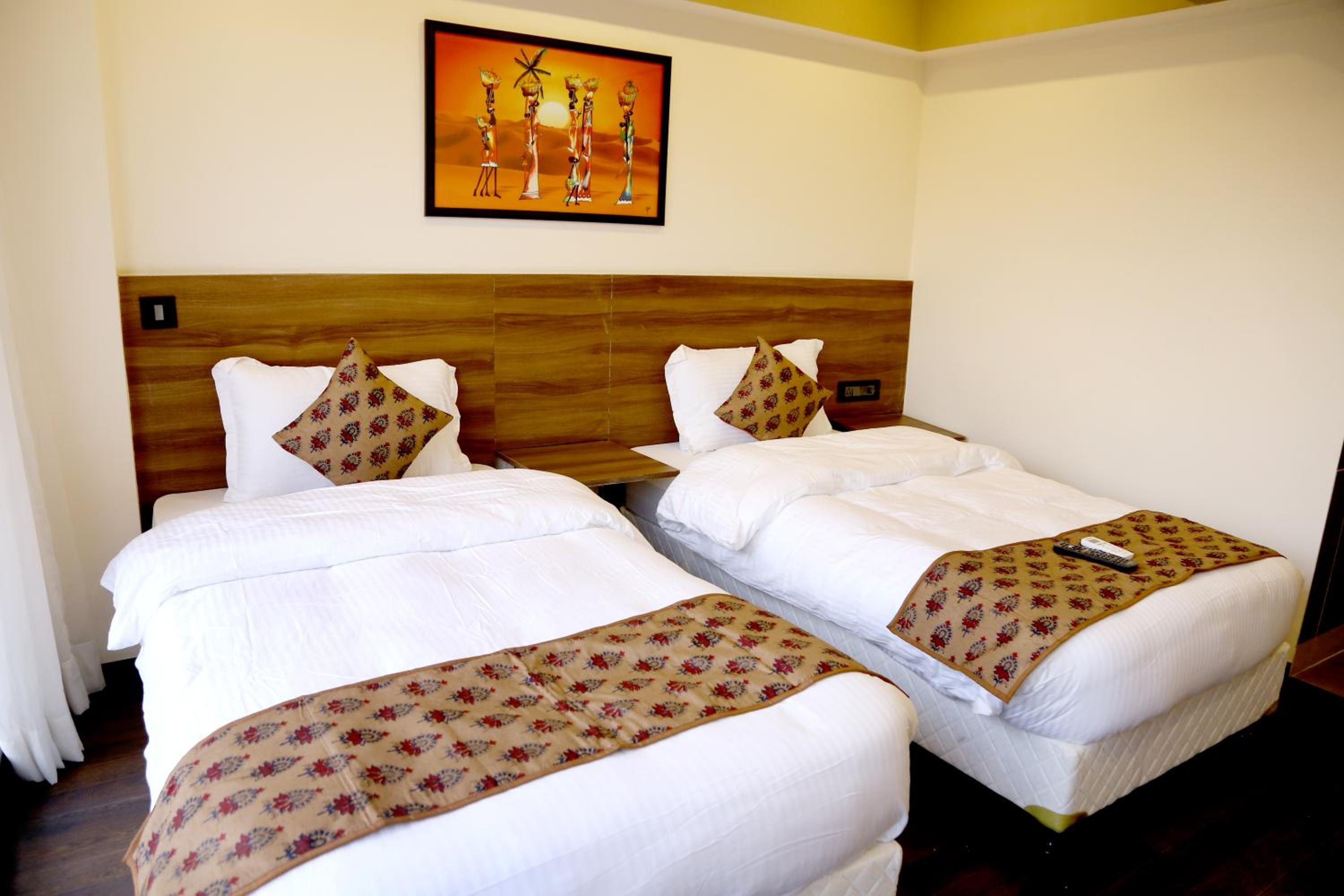 Deluxe Room - Photo 1