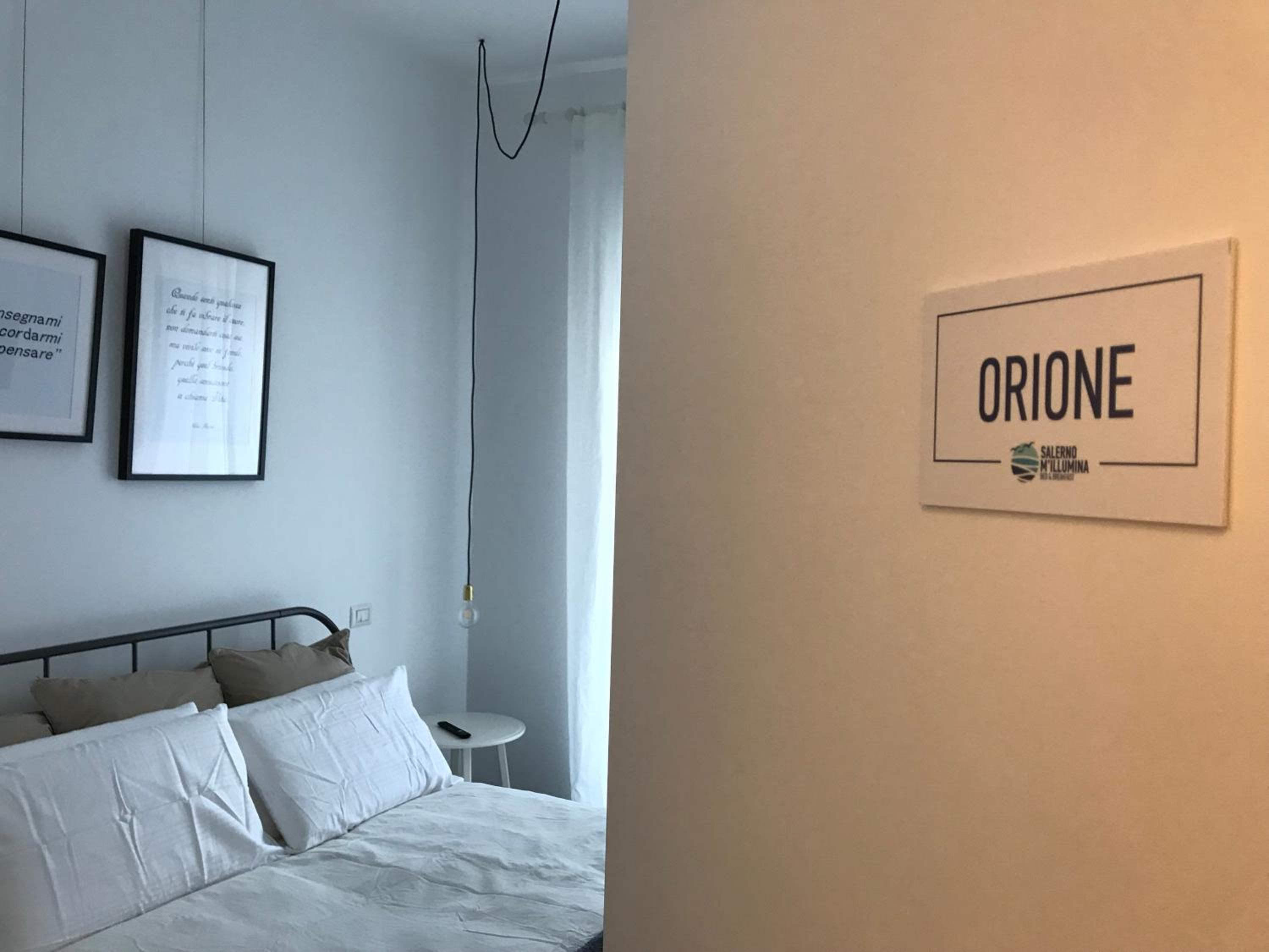 King Room with Balcony - Photo 1