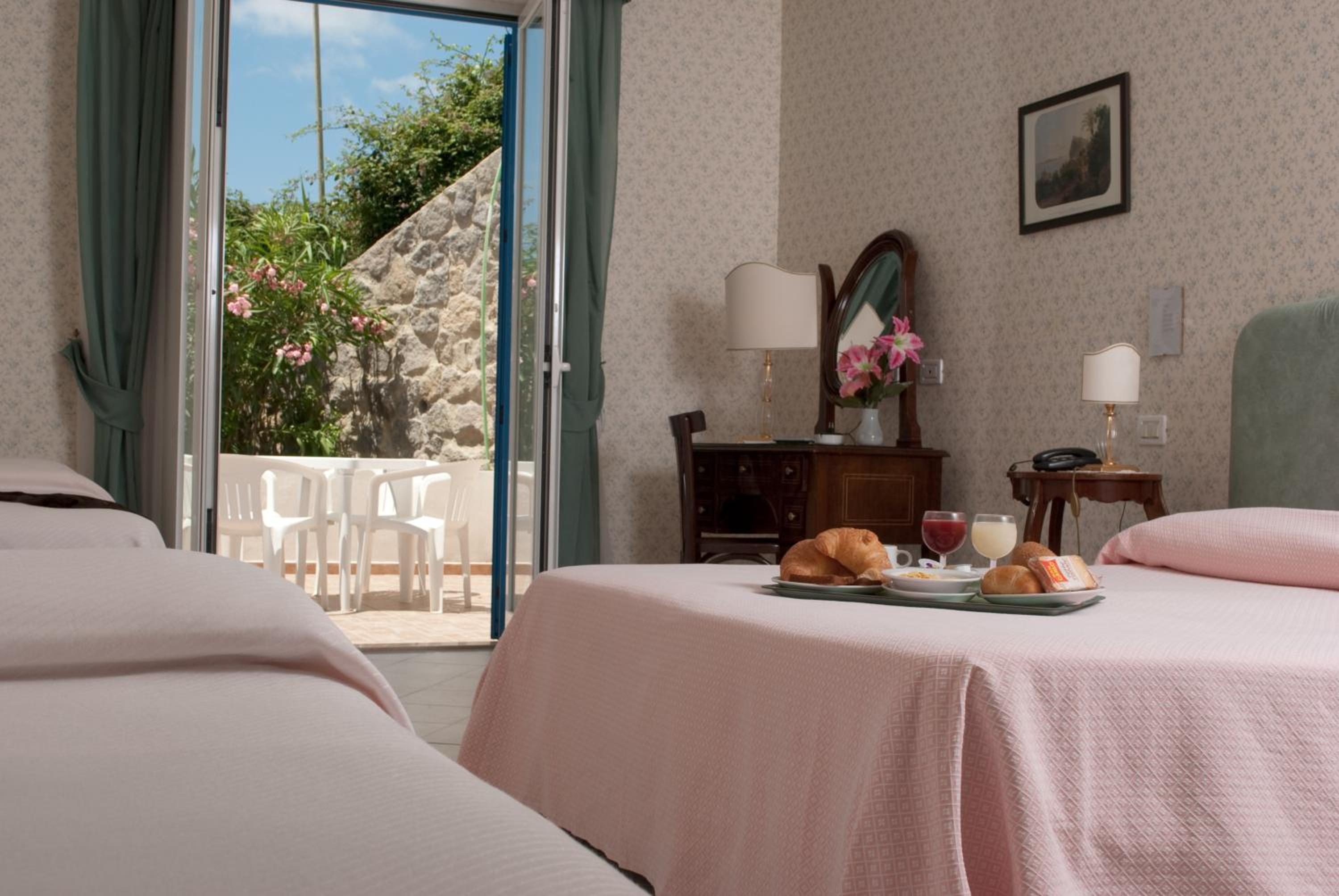 "Relax in comfort with a beautiful outdoor view!"