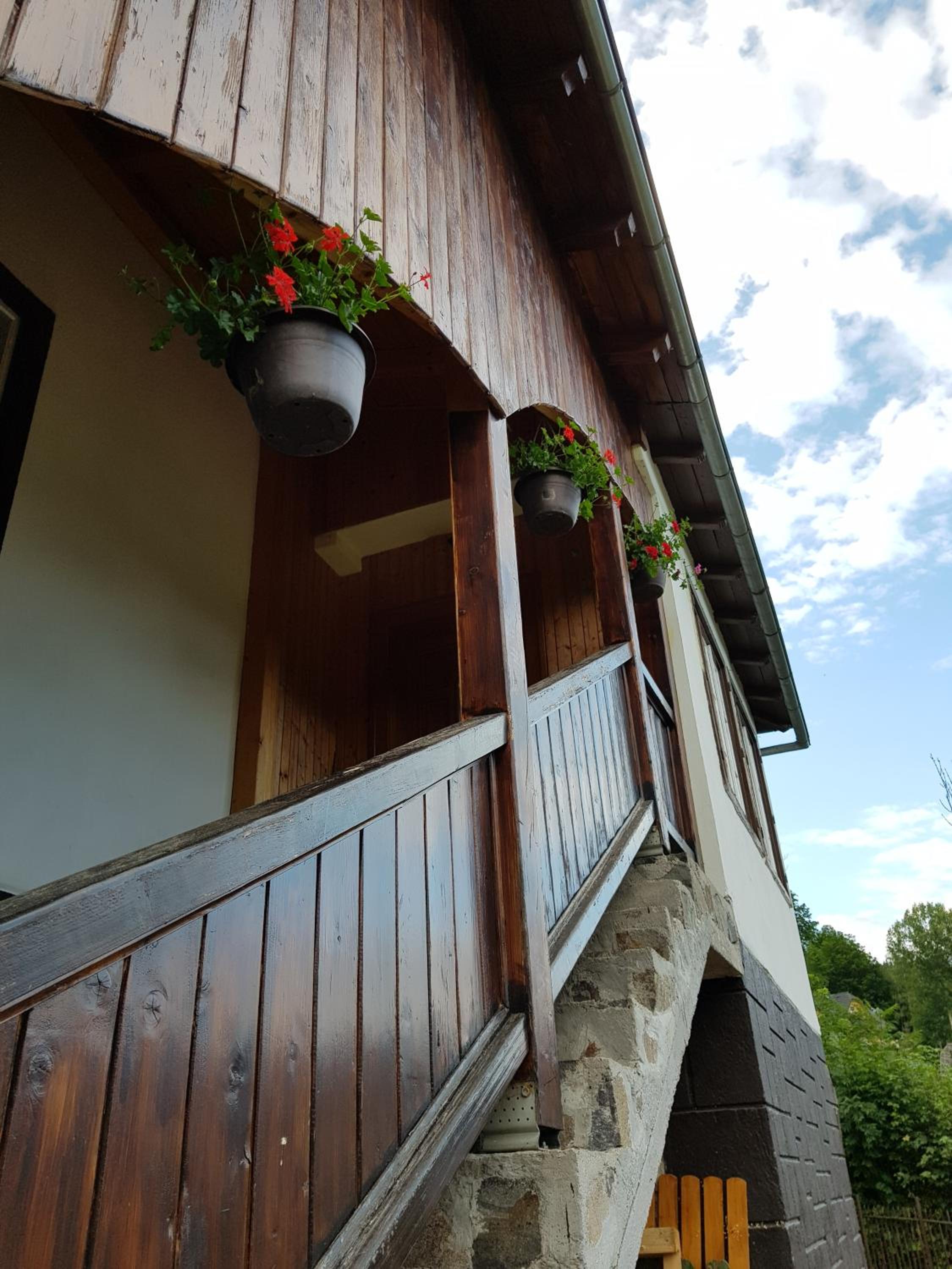 Five-Bedroom House - Photo 54