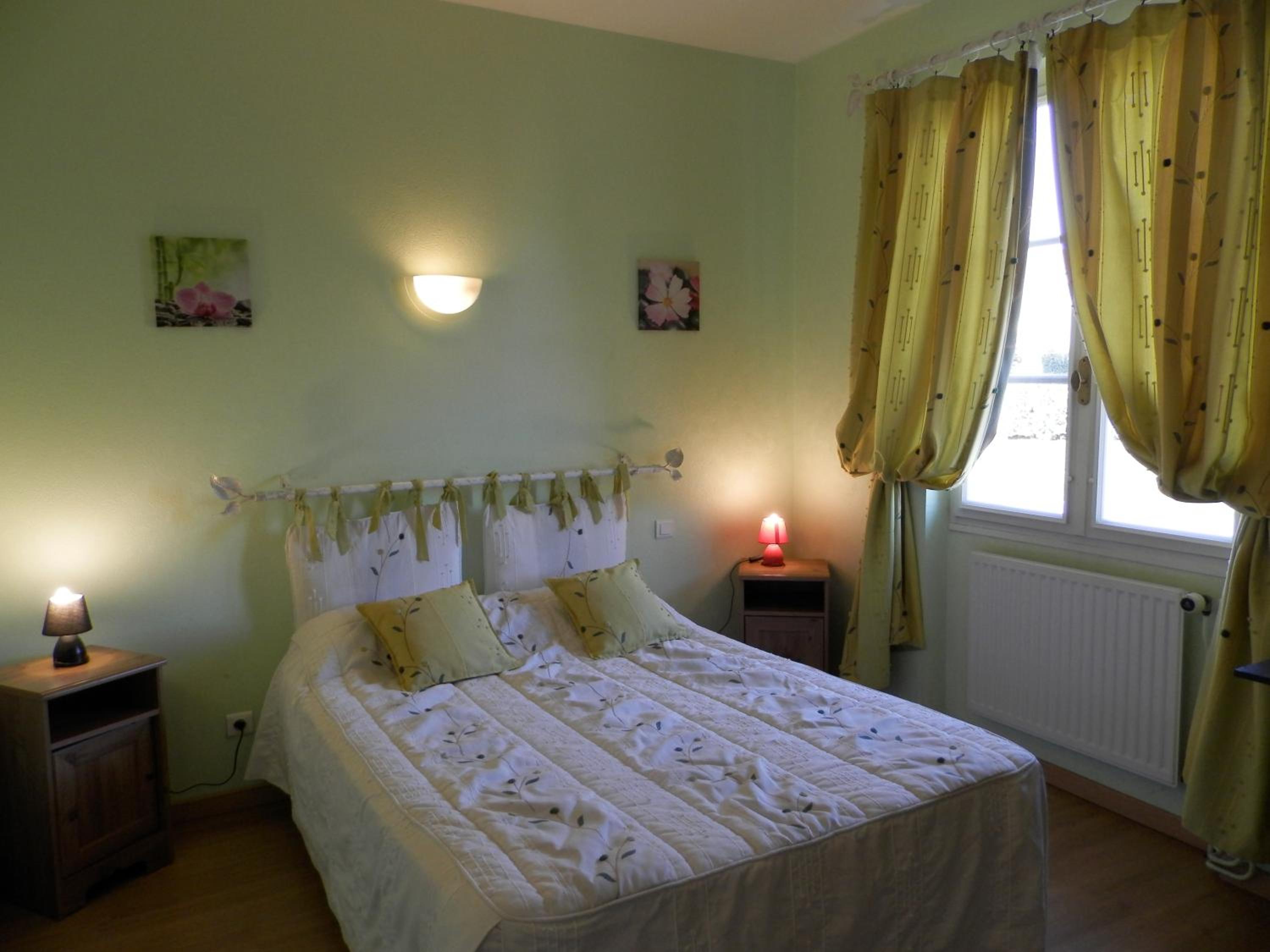 Standard Double Room - Photo 5