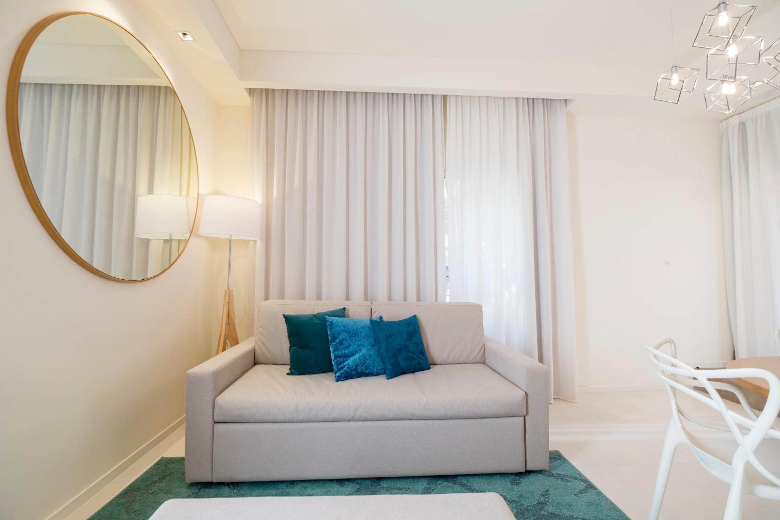 Switchable Apartment Option