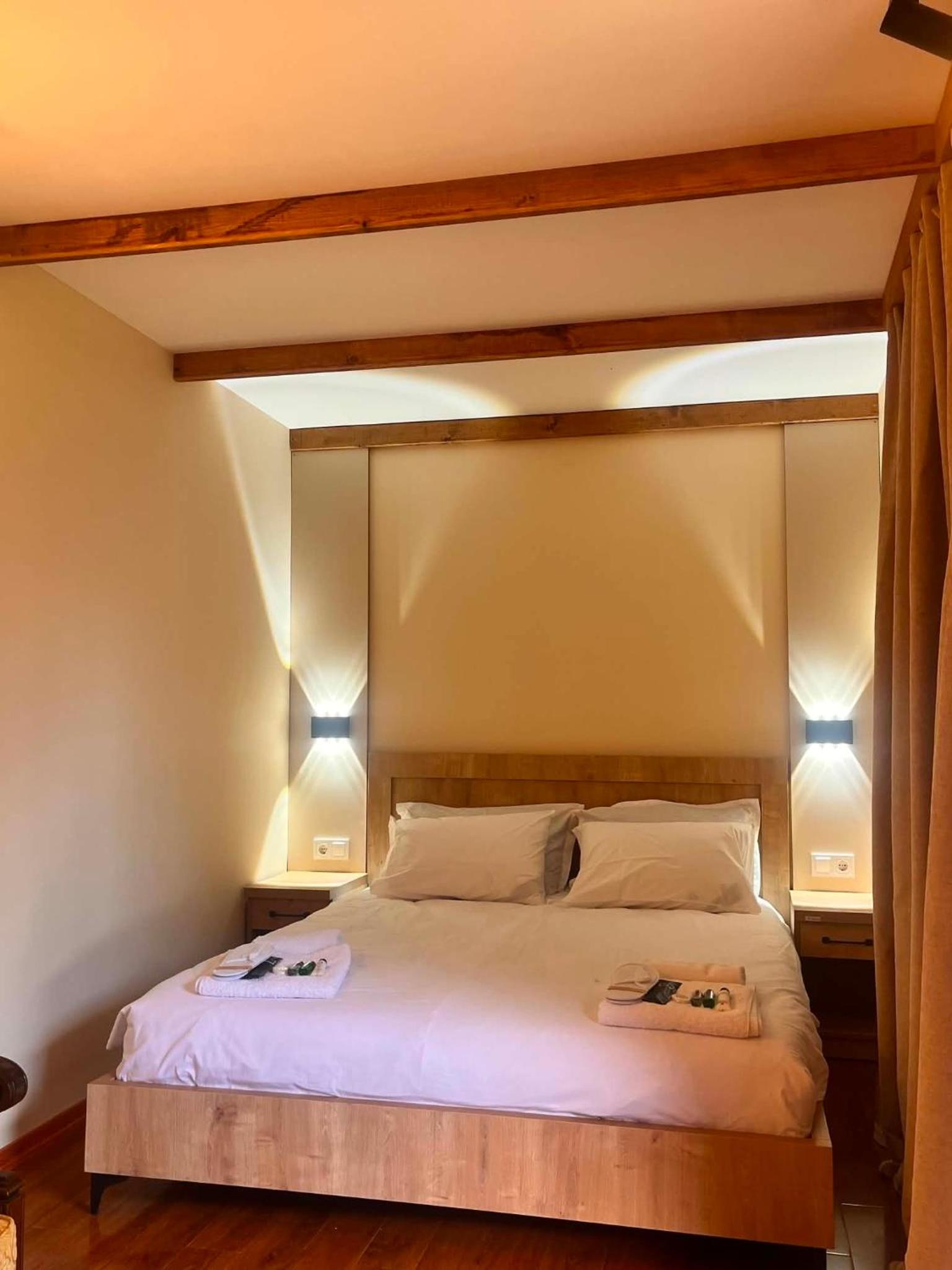 Deluxe Double Room photo 2