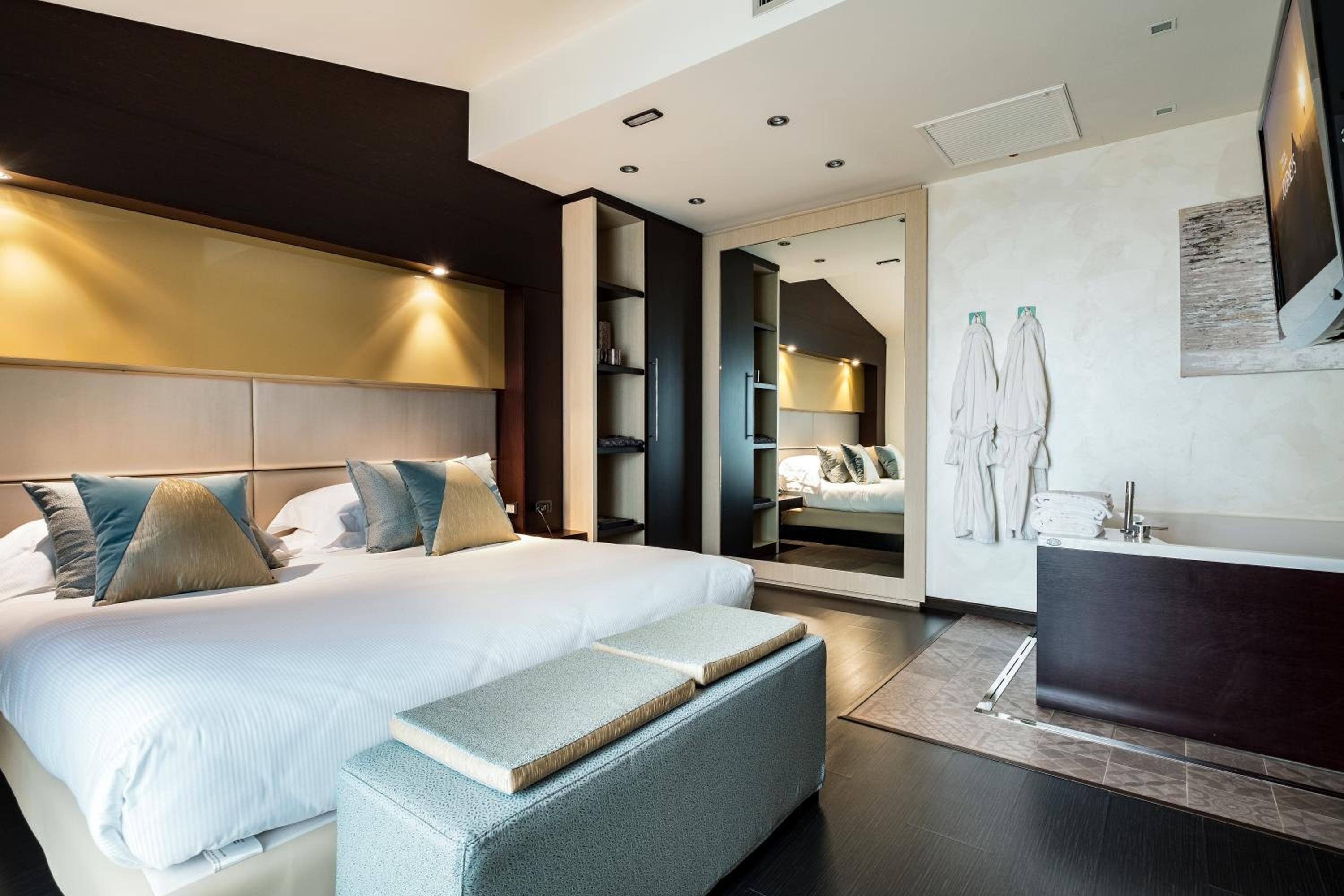 Prestige Suite - Photo 2