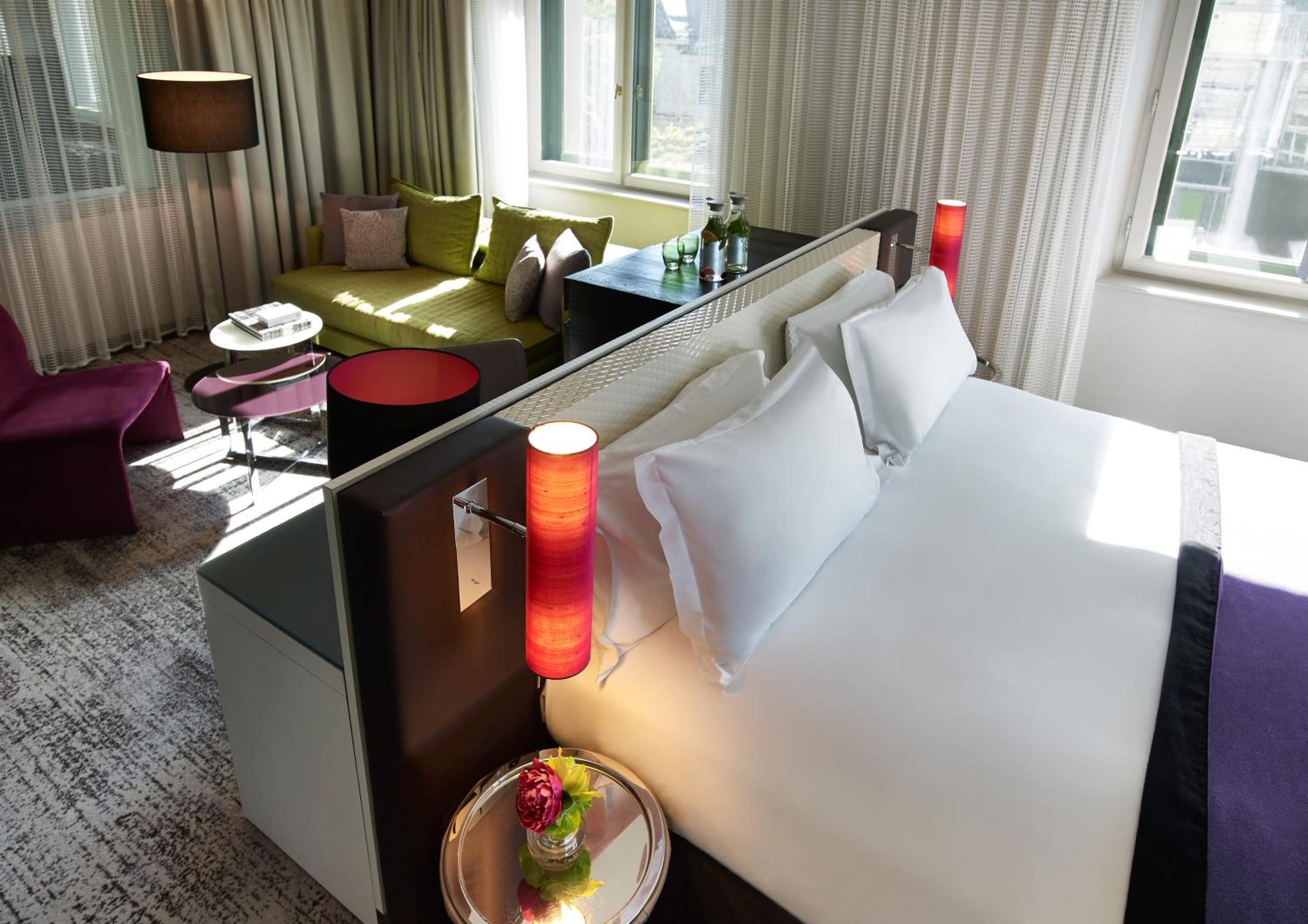 Executive Junior Suite - Corner Suite - Photo 3