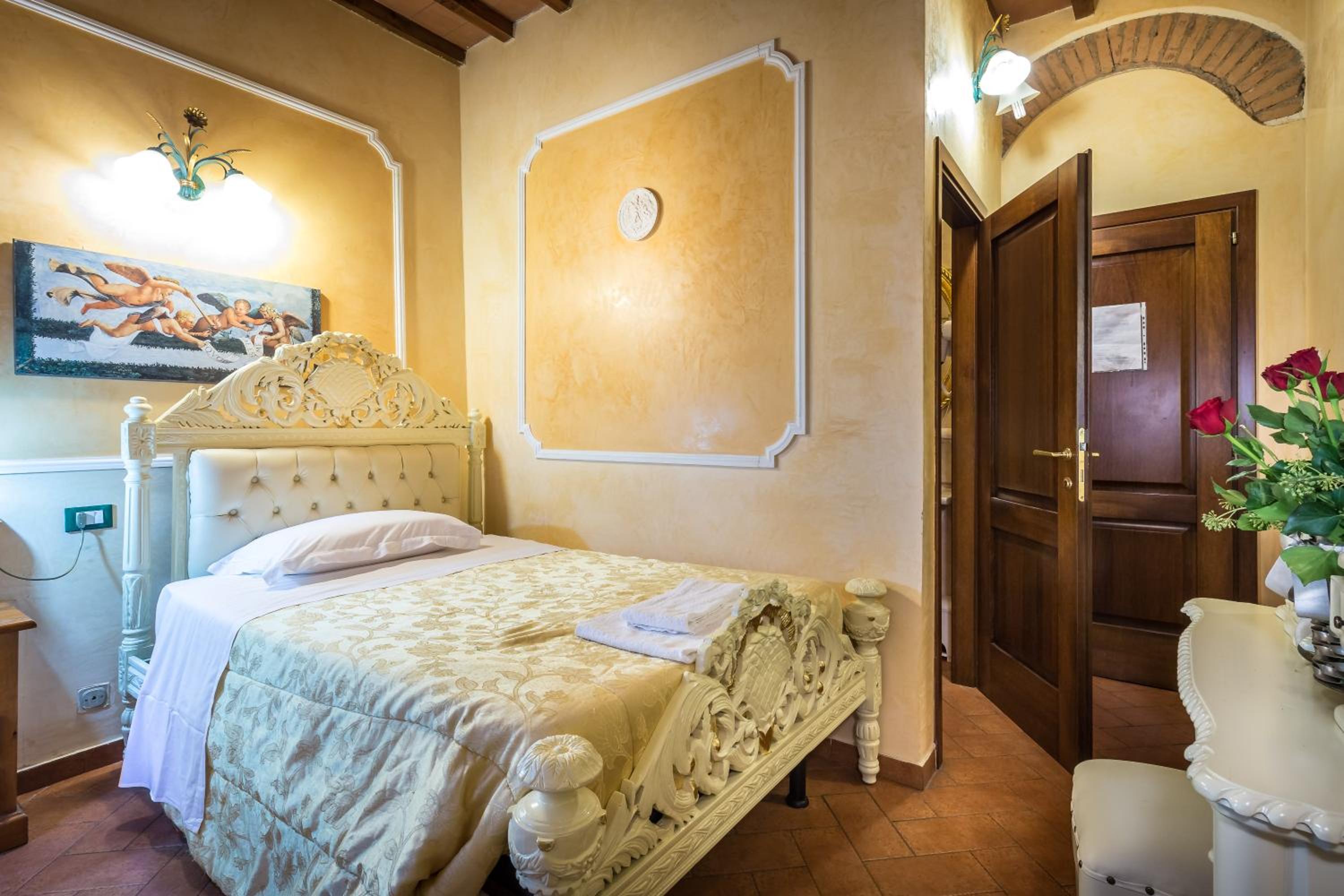 Deluxe Single Room photo 3