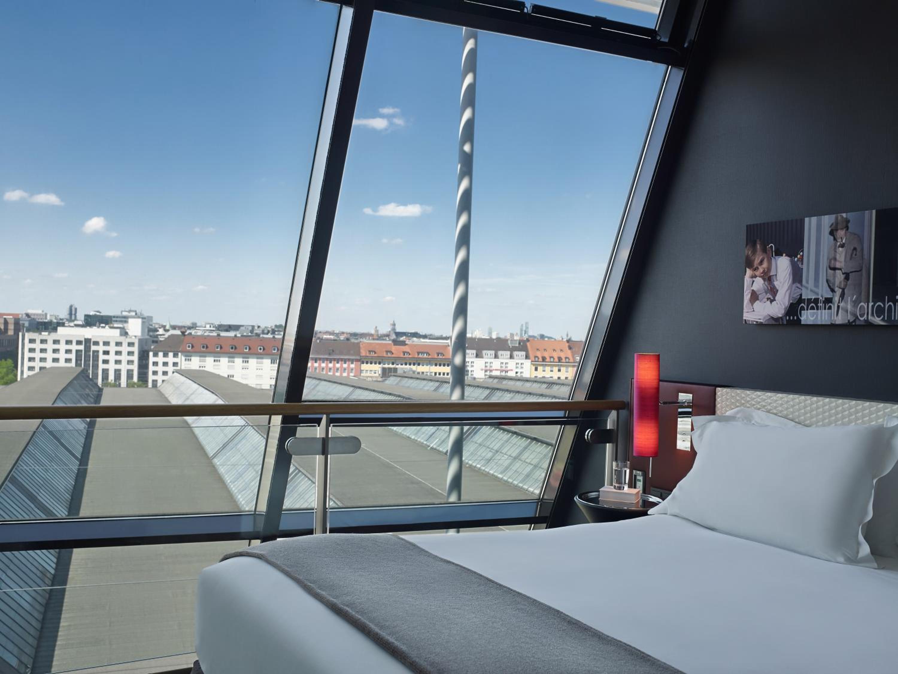 Duplex Junior Suite with View thumbnail 6