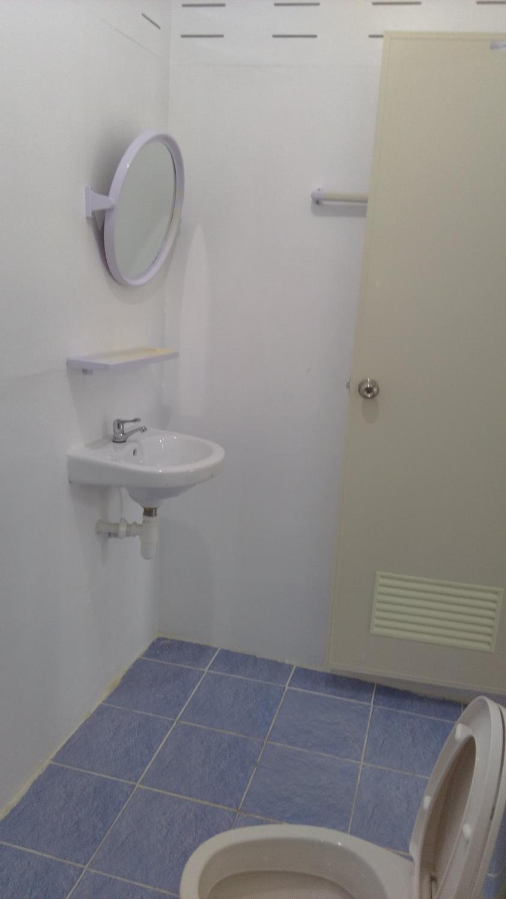 Bungalow with Fan - Photo 3