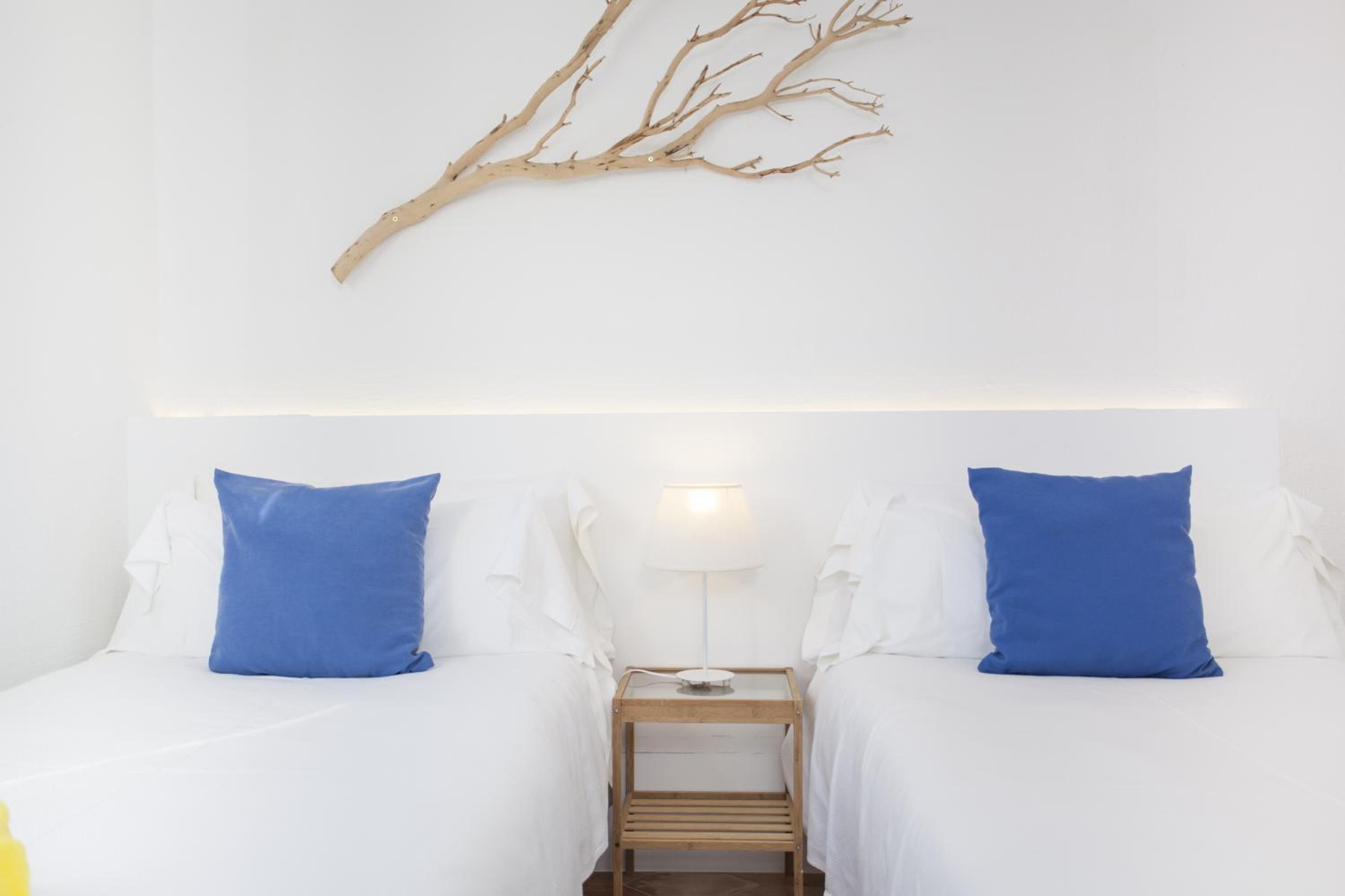Three-Bedroom Villa thumbnail 6