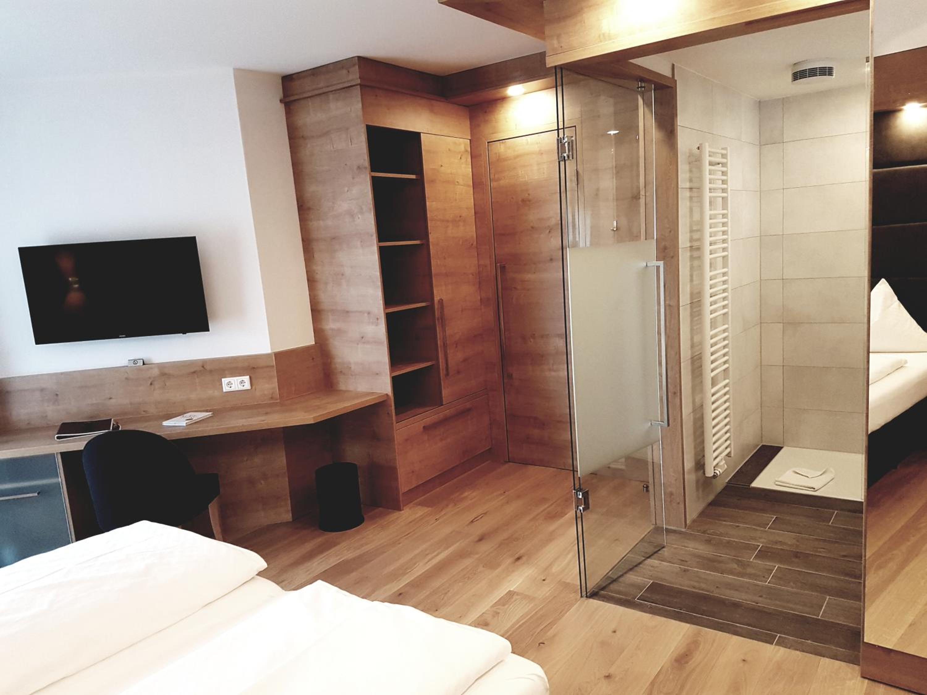 Double Room - Photo 3