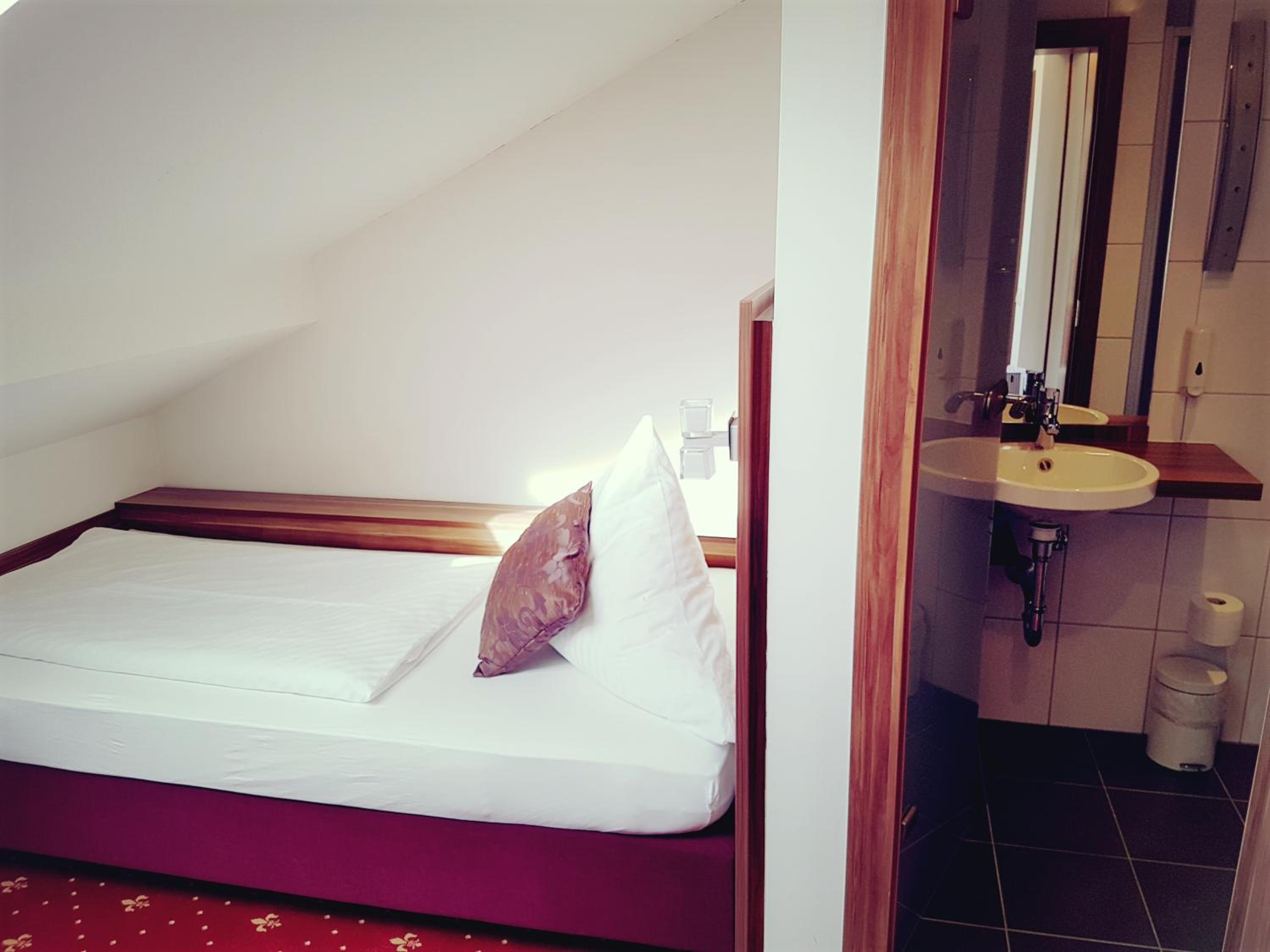 Single Room photo 1
