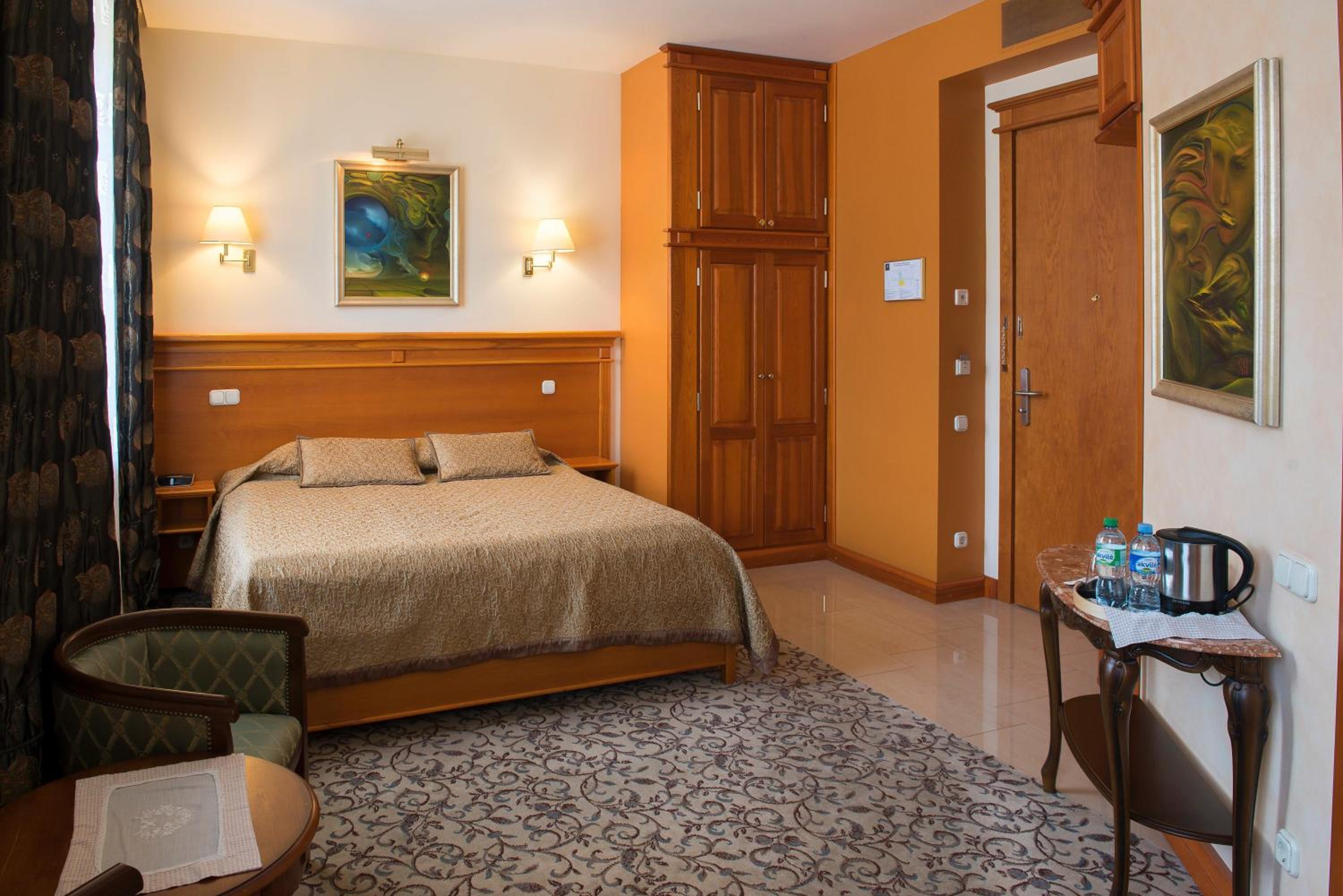 Standard Double Room - Photo 4