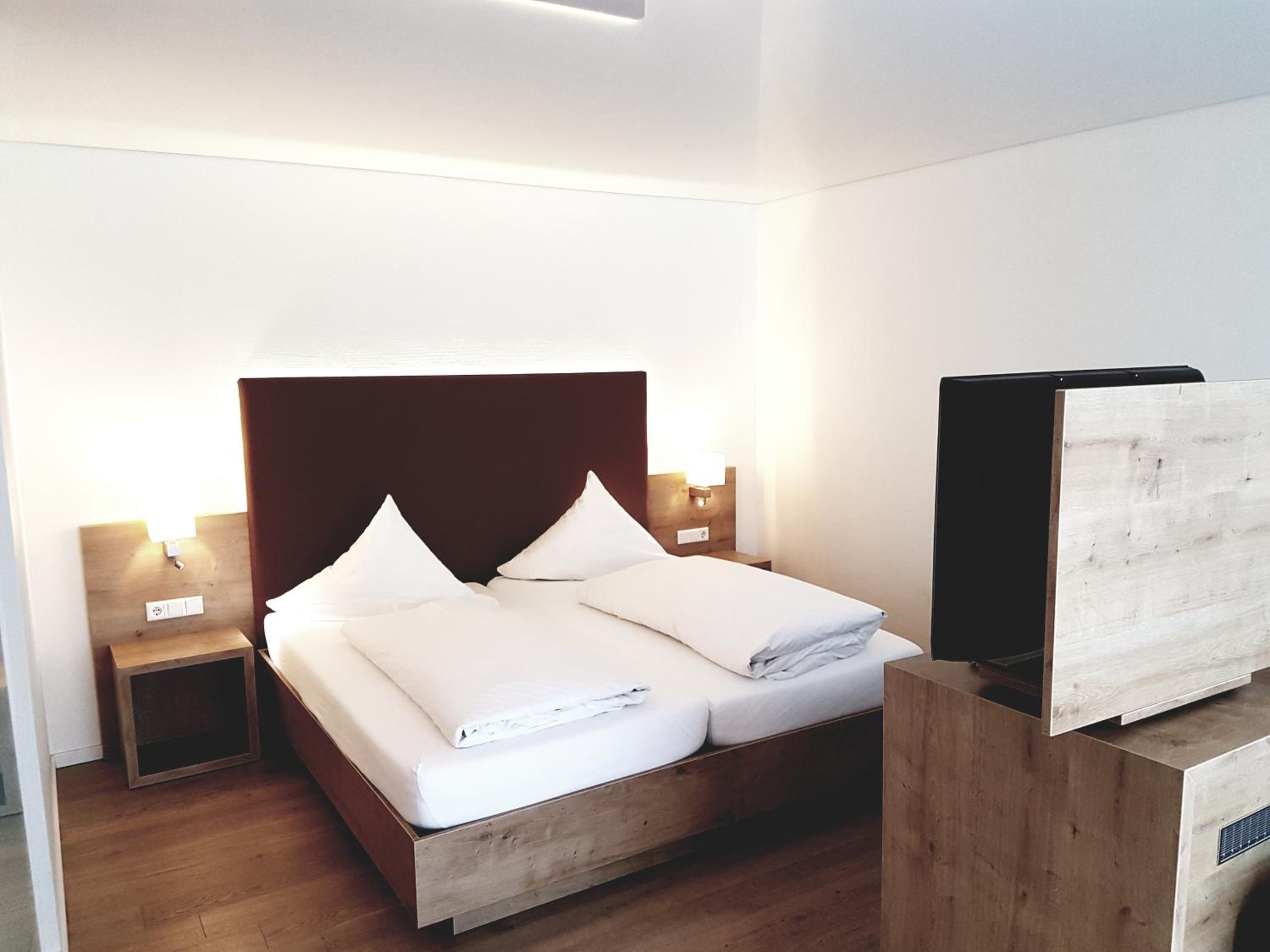 Suite with Balcony - Photo 3