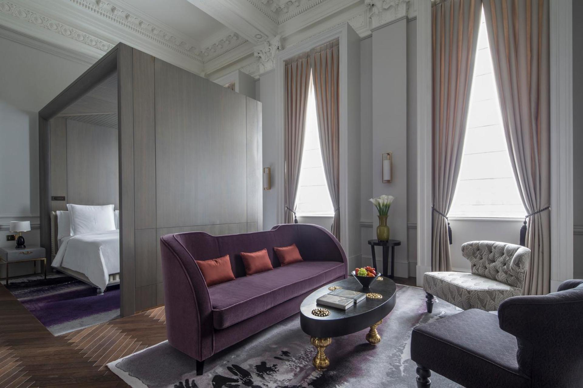 Heritage Suite with One King Bed (Non Smoking) photo 1