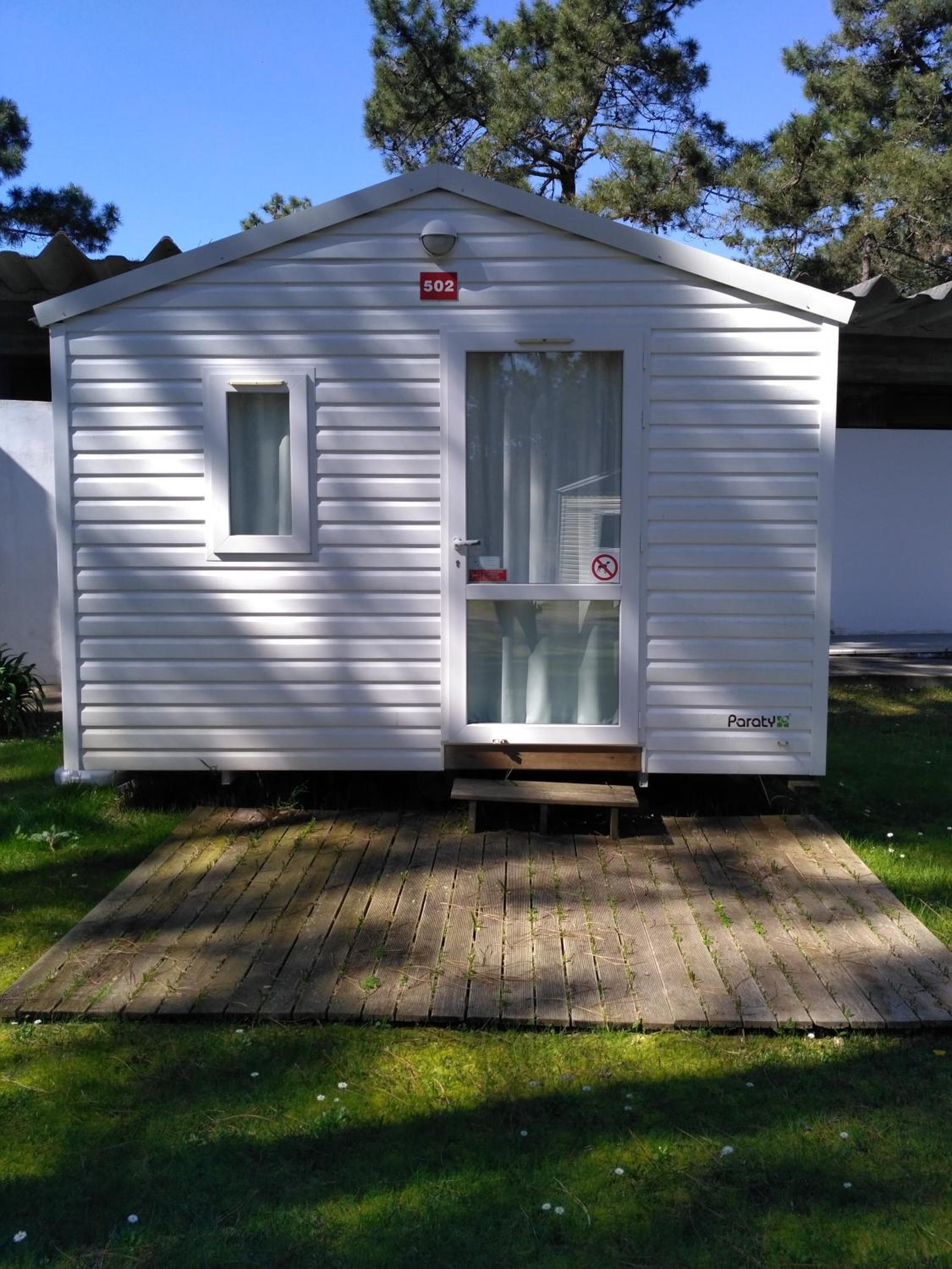 Caravan with Shared Bathroom photo 2