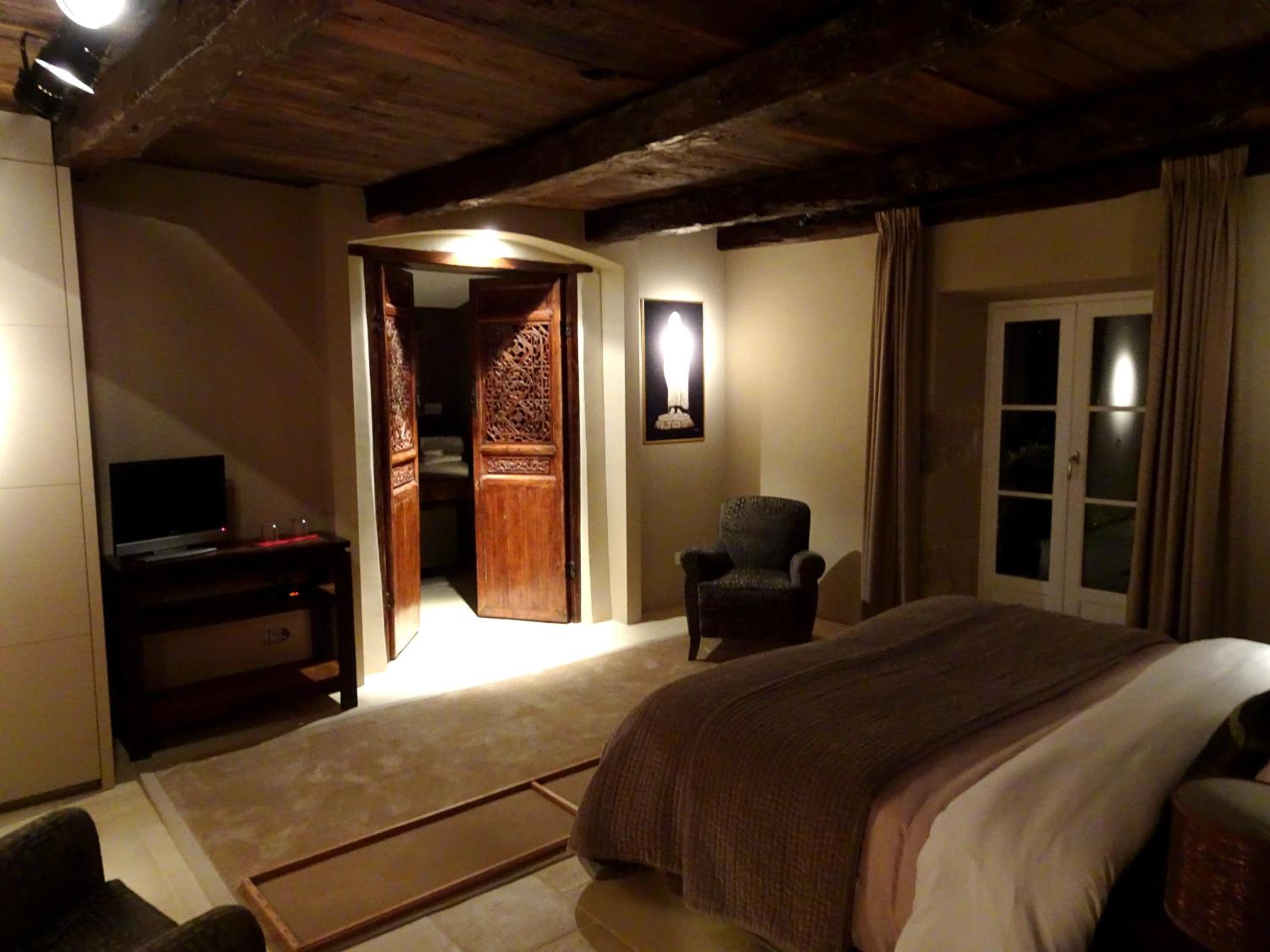 Large Double Room photo 1