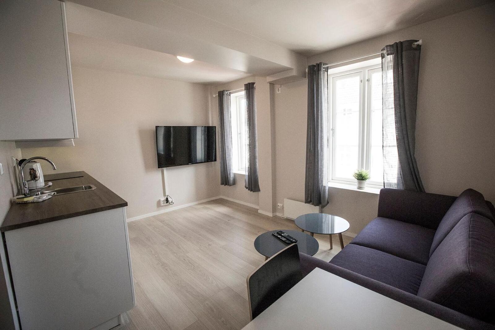 One-Bedroom Apartment