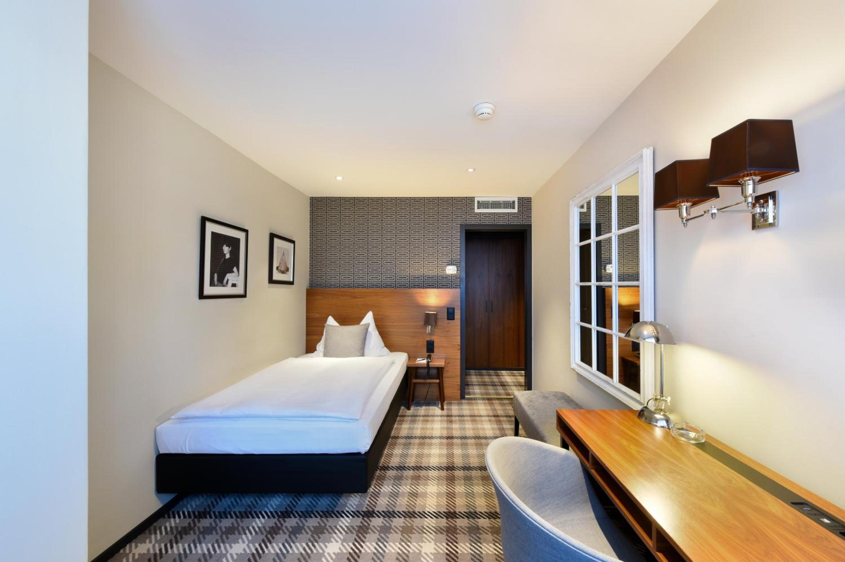 Business Single Room