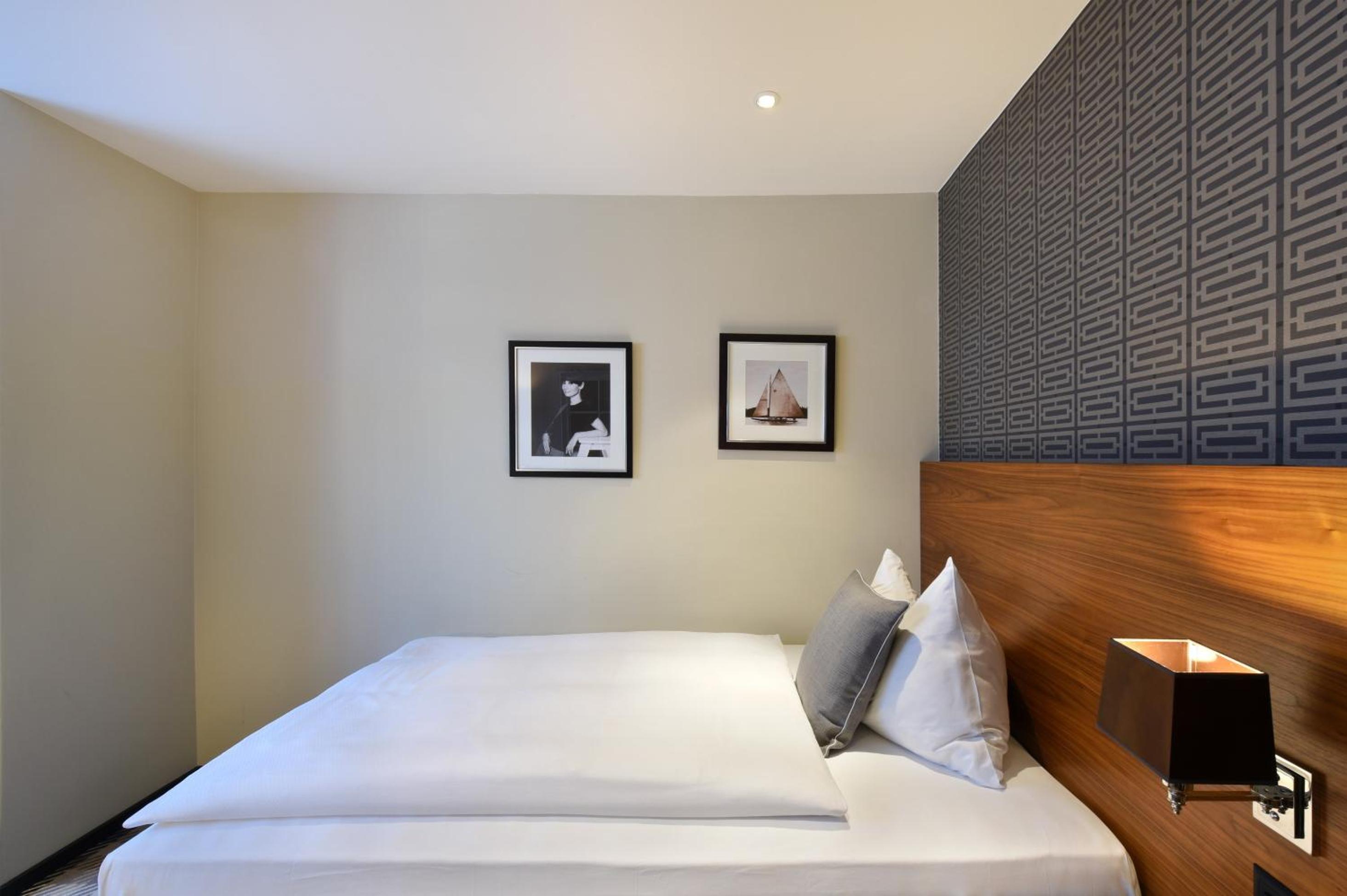 Business Single Room