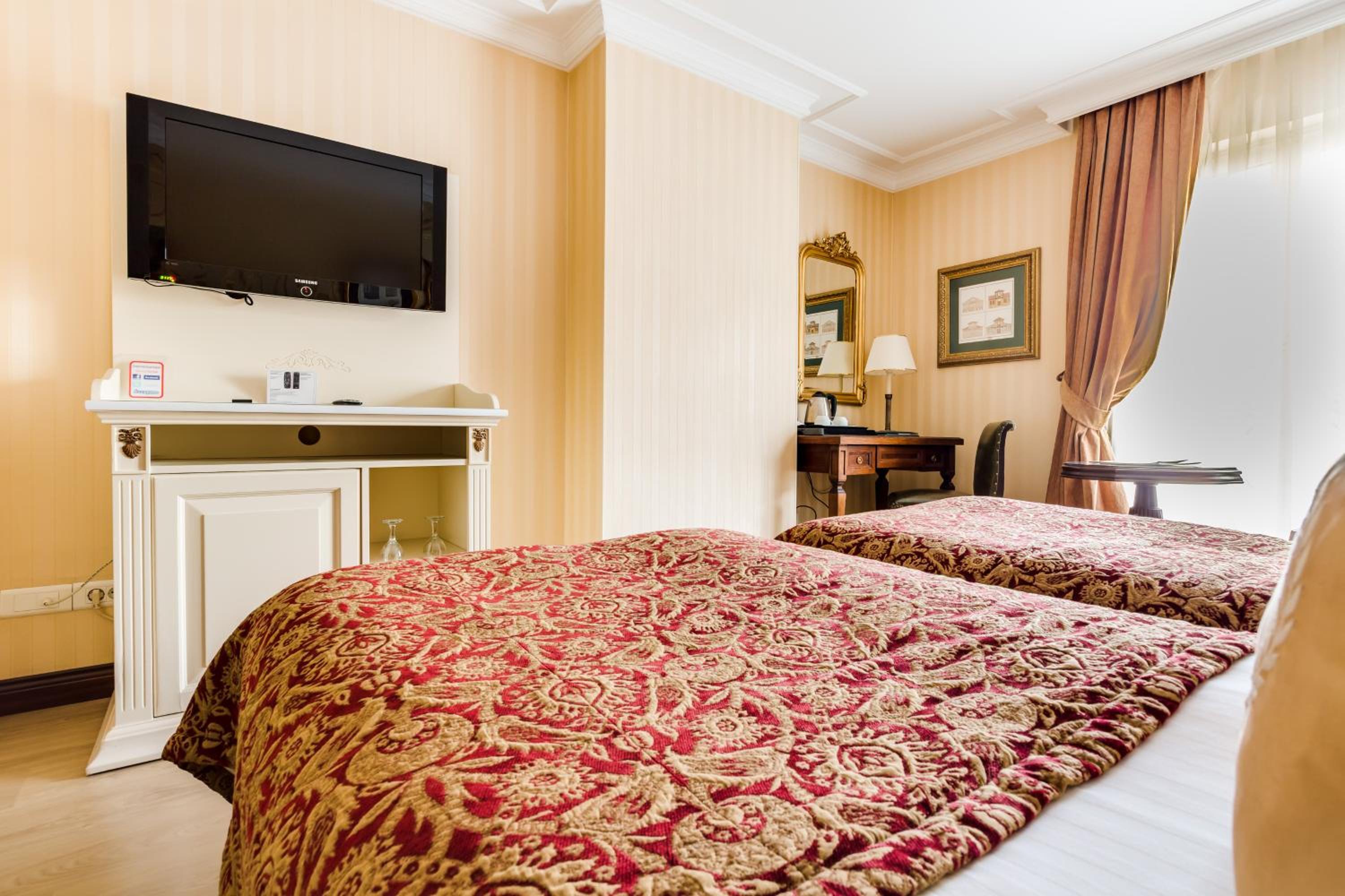 Standard Twin Room - Photo 3