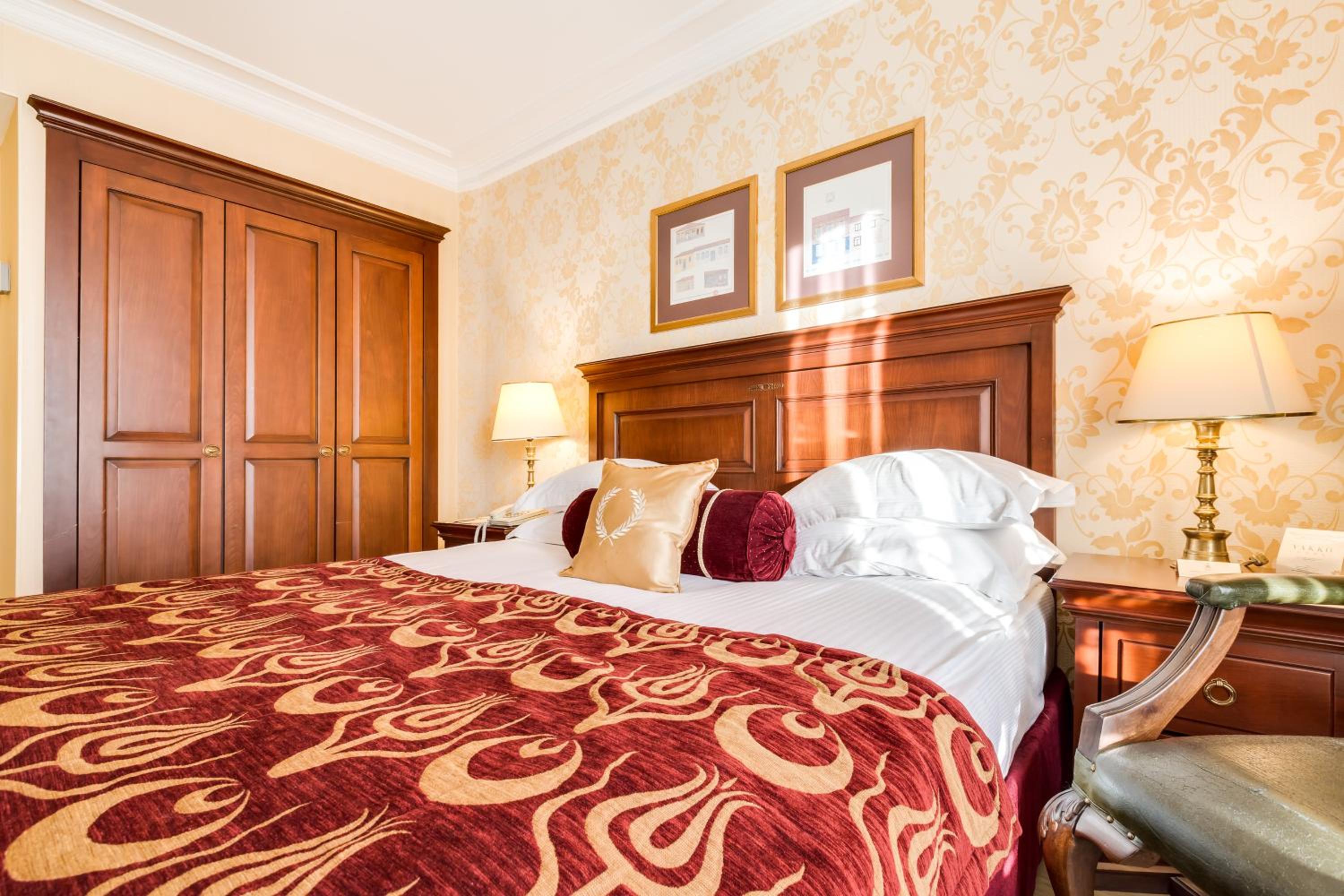 Standard Double Room - Photo 14