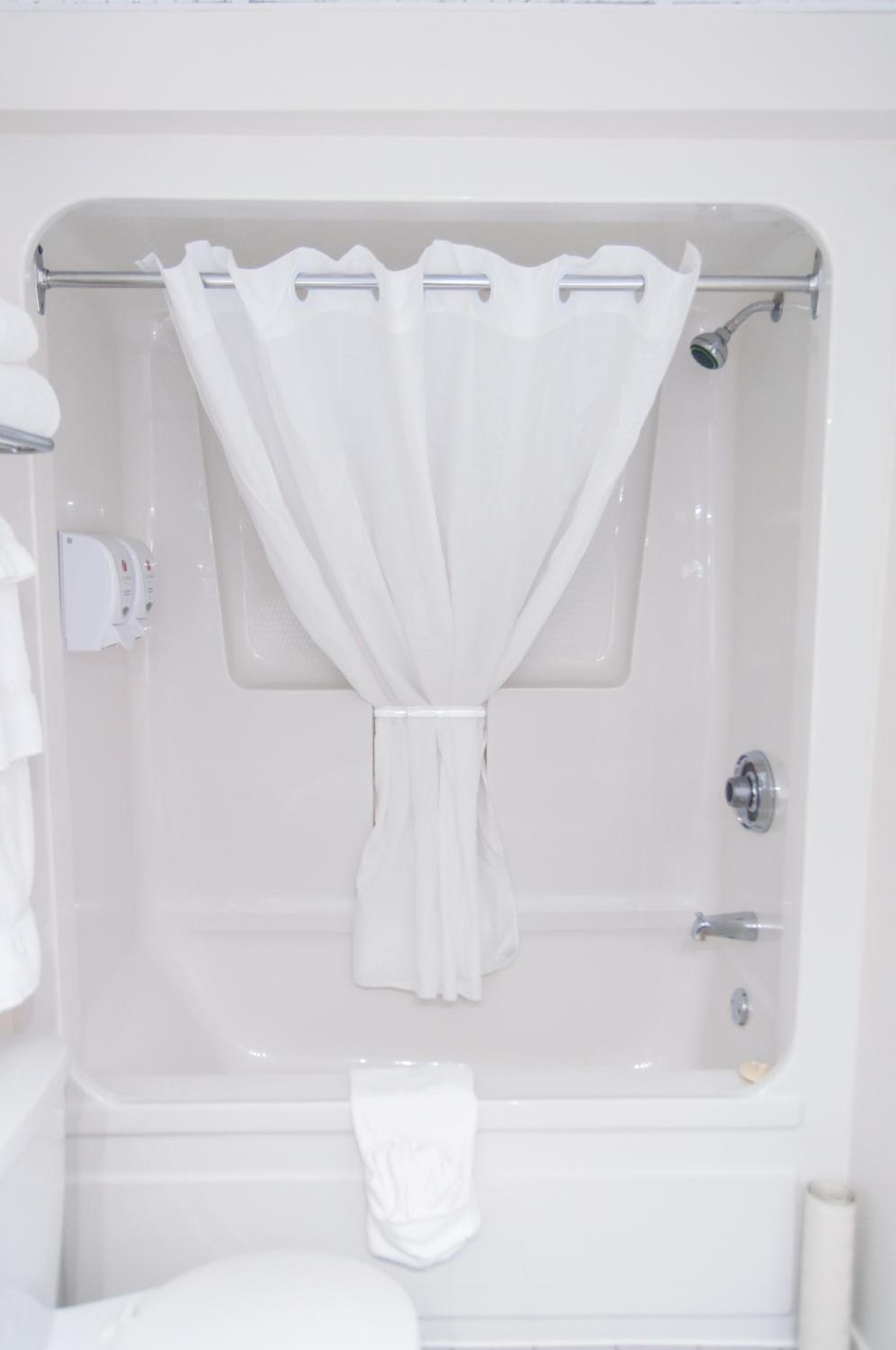 Comfort Queen Room